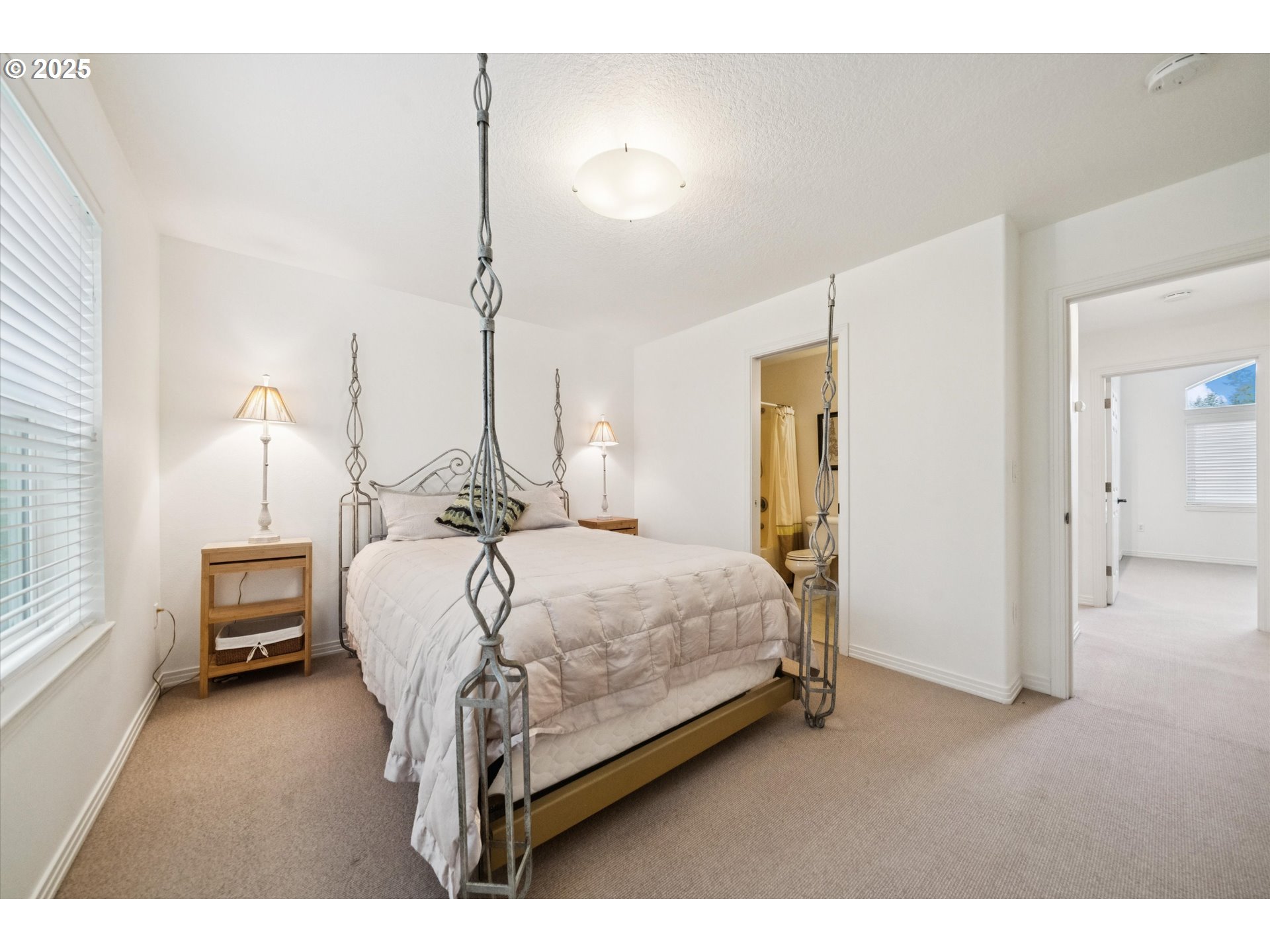 3088 CLUB HOUSE CT
