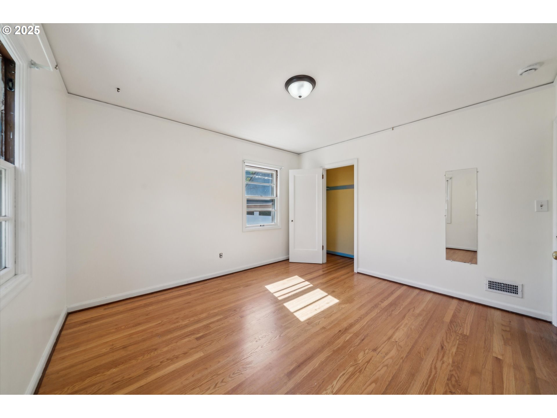 1906 SE 29TH AVE