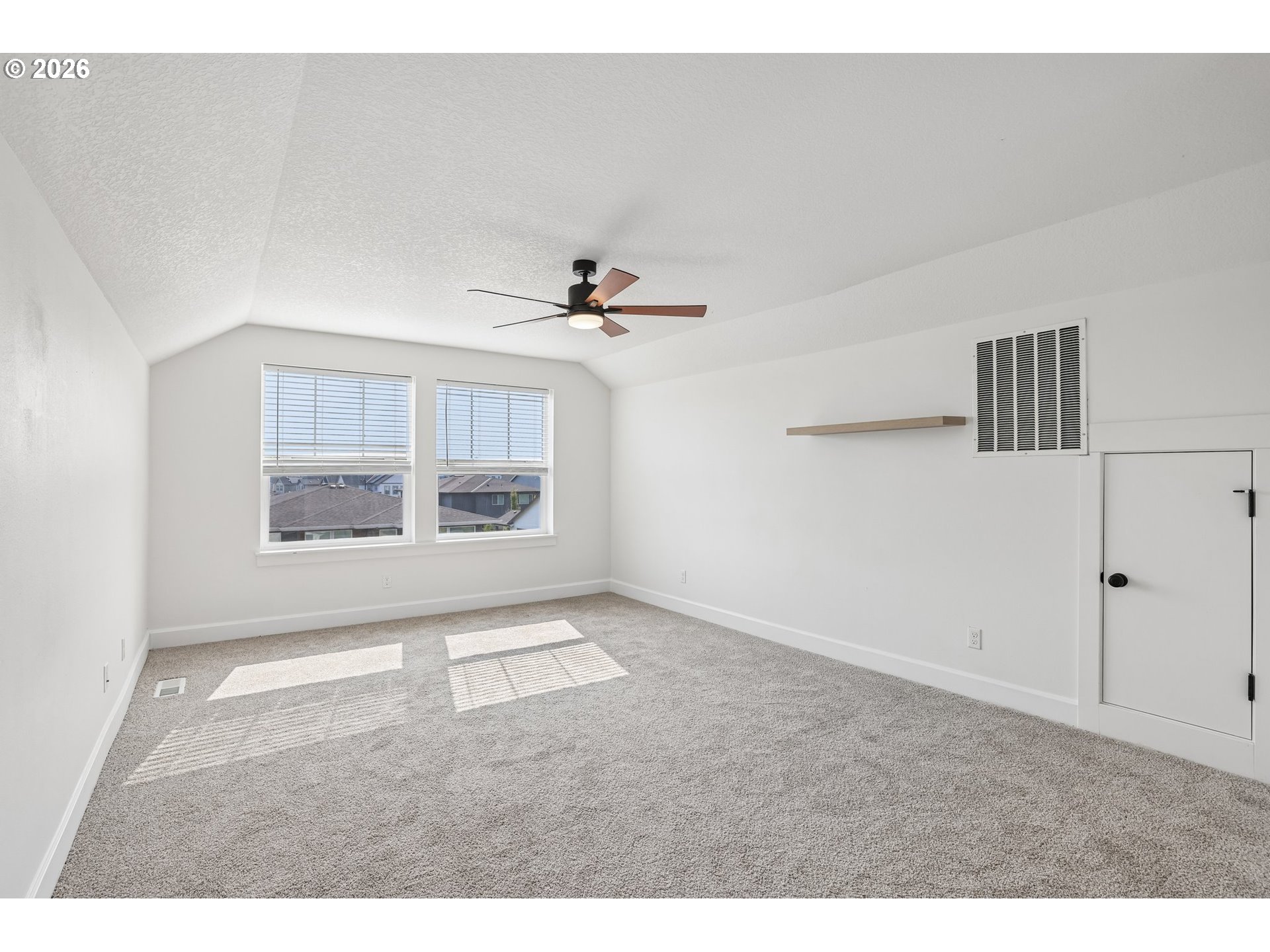 6992 SE SKIPPER LN