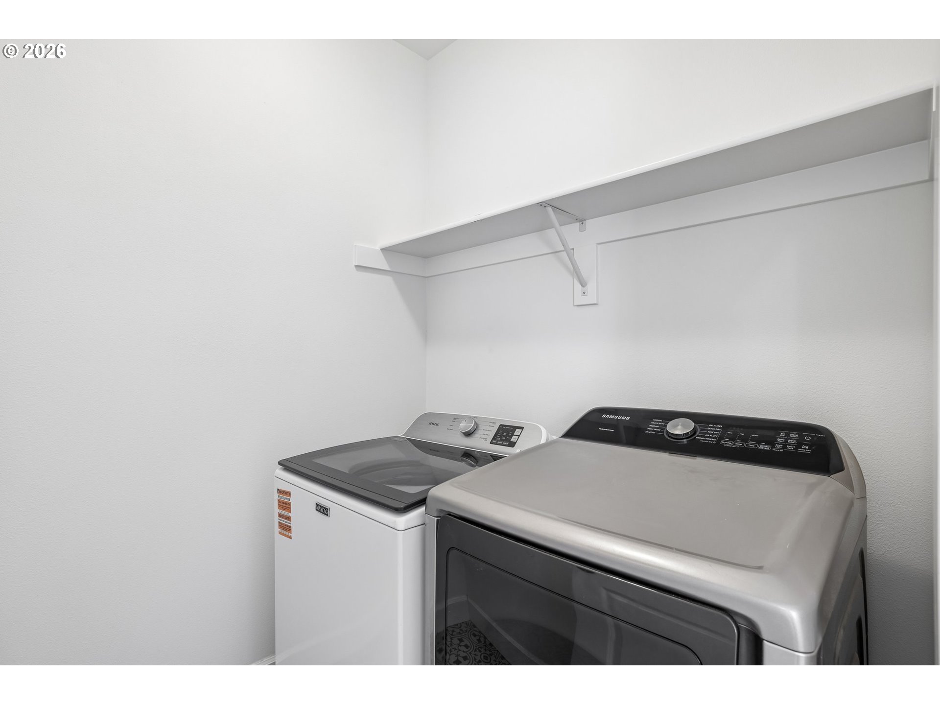 6992 SE SKIPPER LN