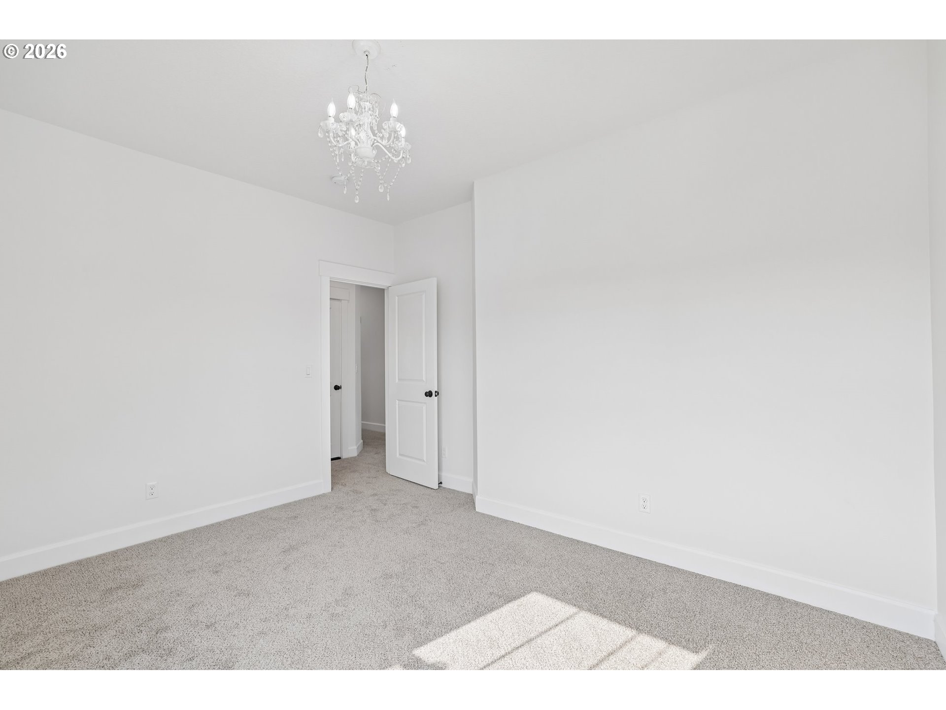 6992 SE SKIPPER LN