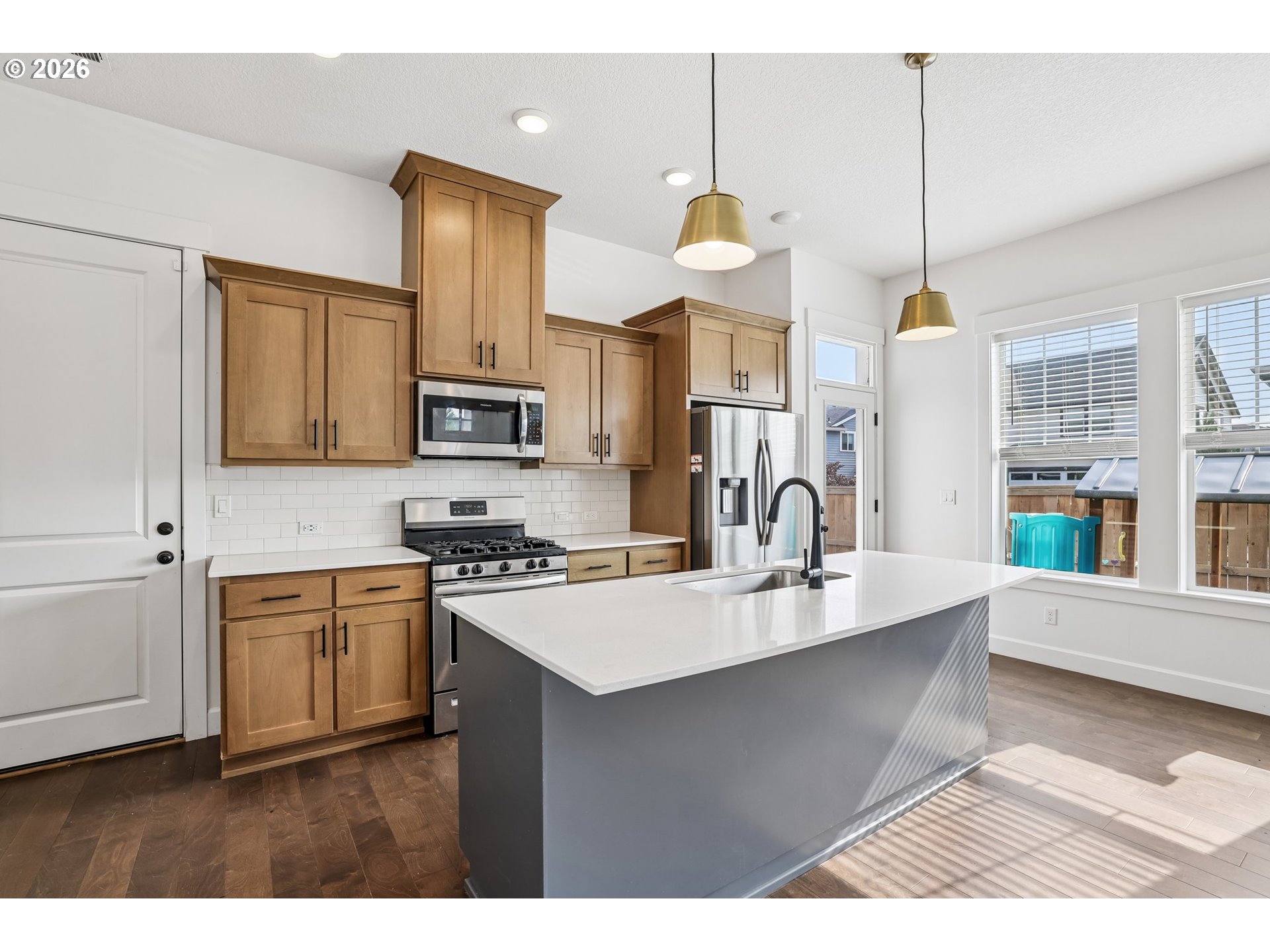6992 SE SKIPPER LN