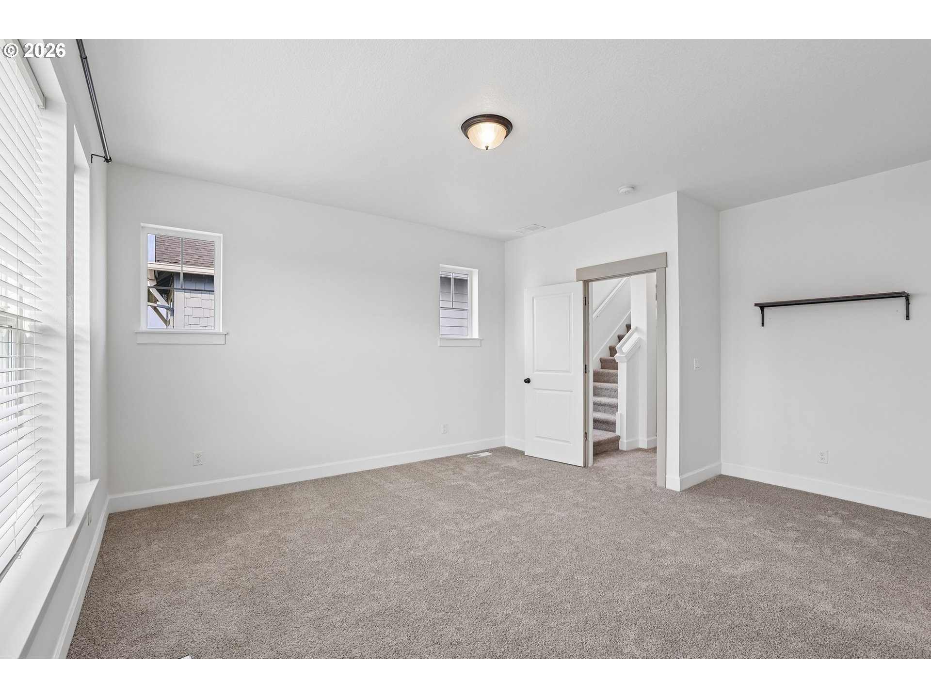 6992 SE SKIPPER LN