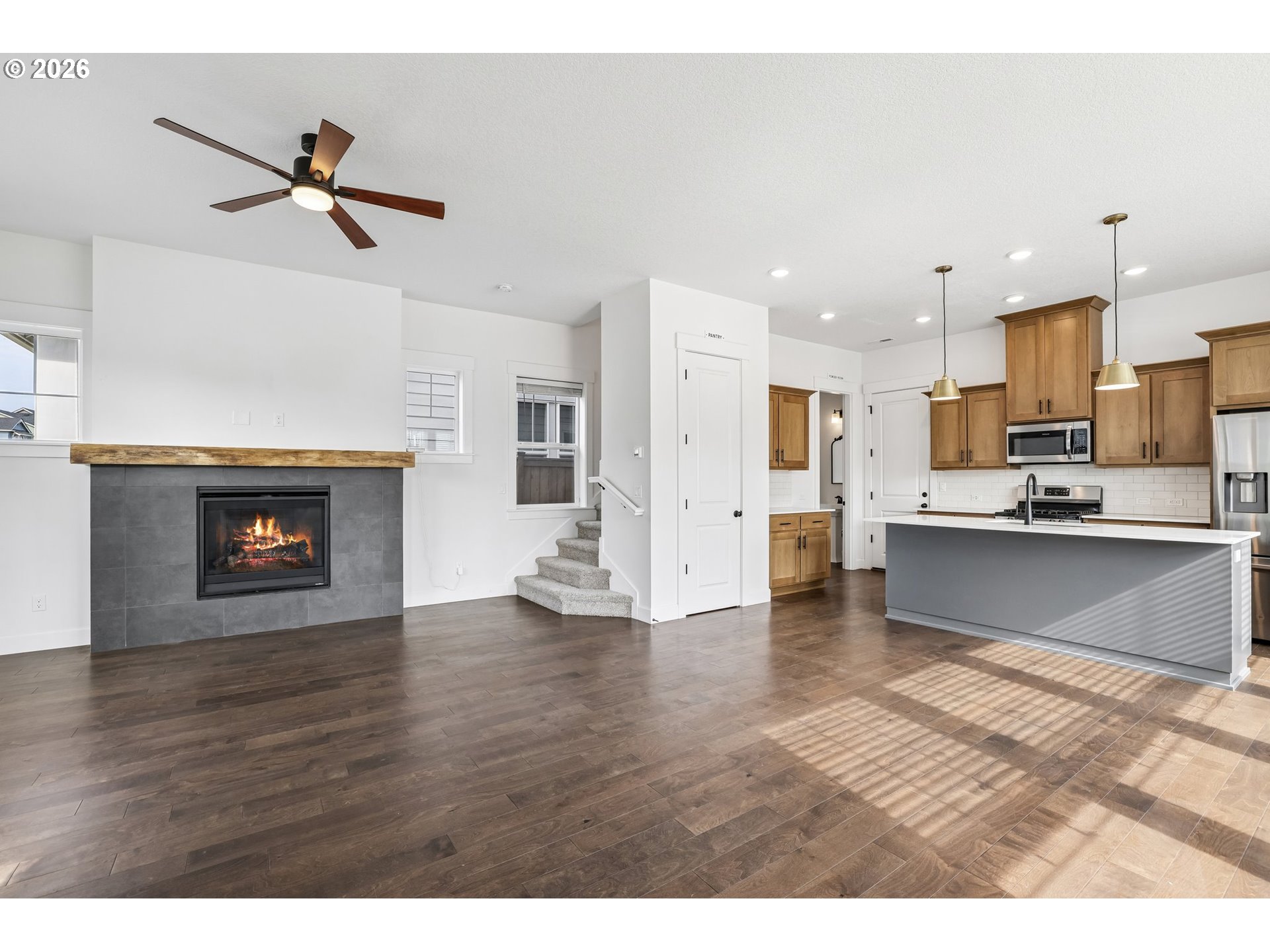 6992 SE SKIPPER LN