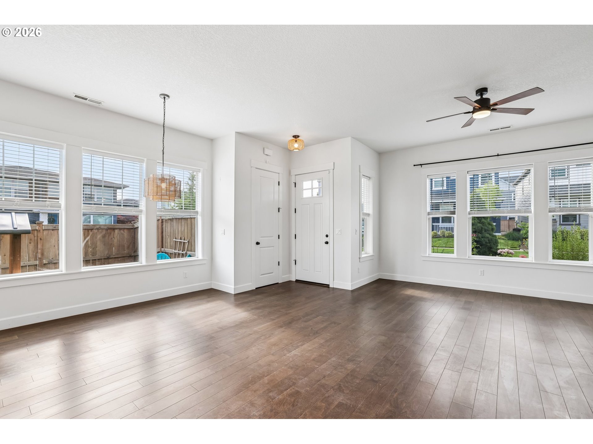 6992 SE SKIPPER LN