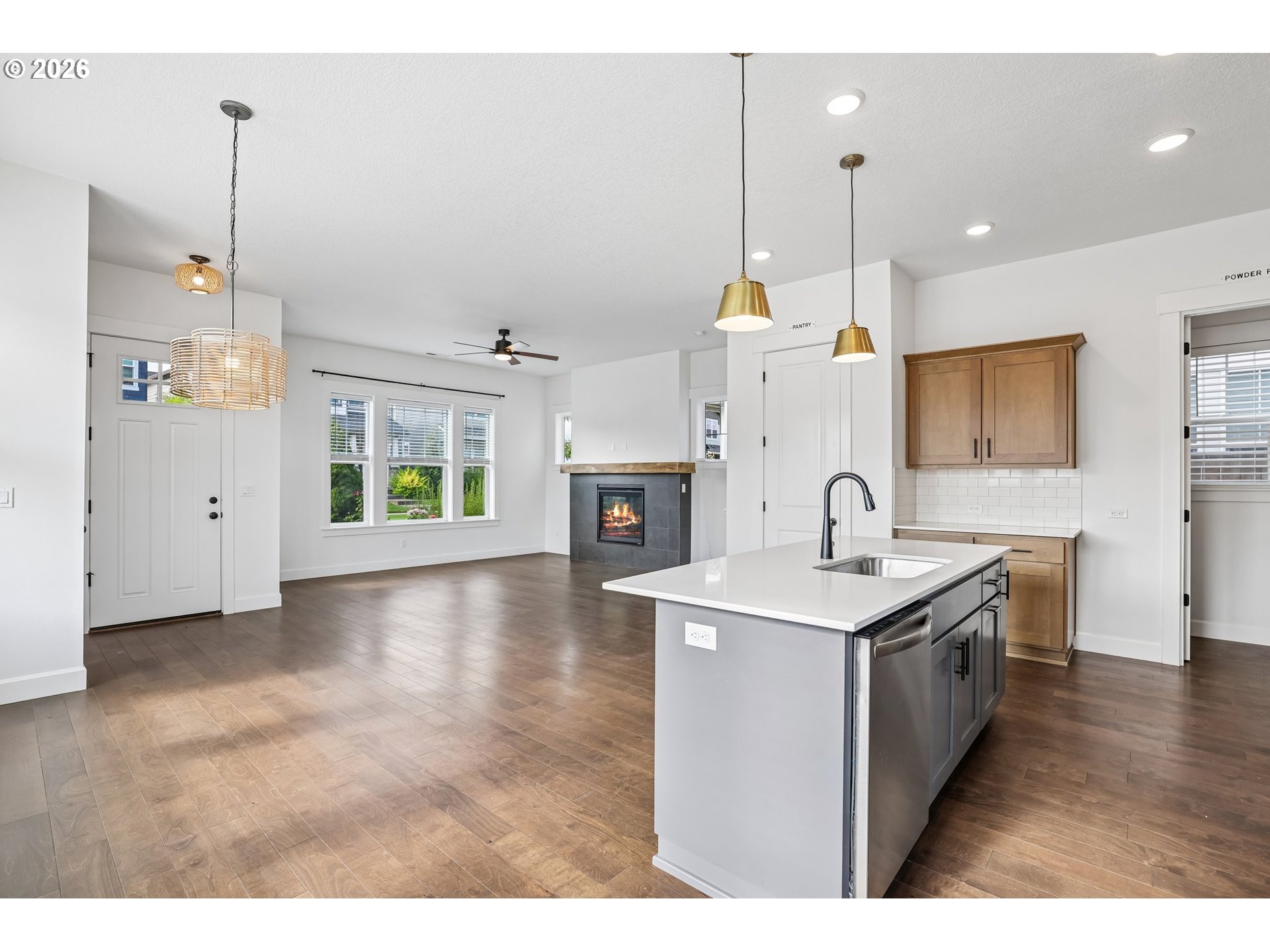 6992 SE SKIPPER LN