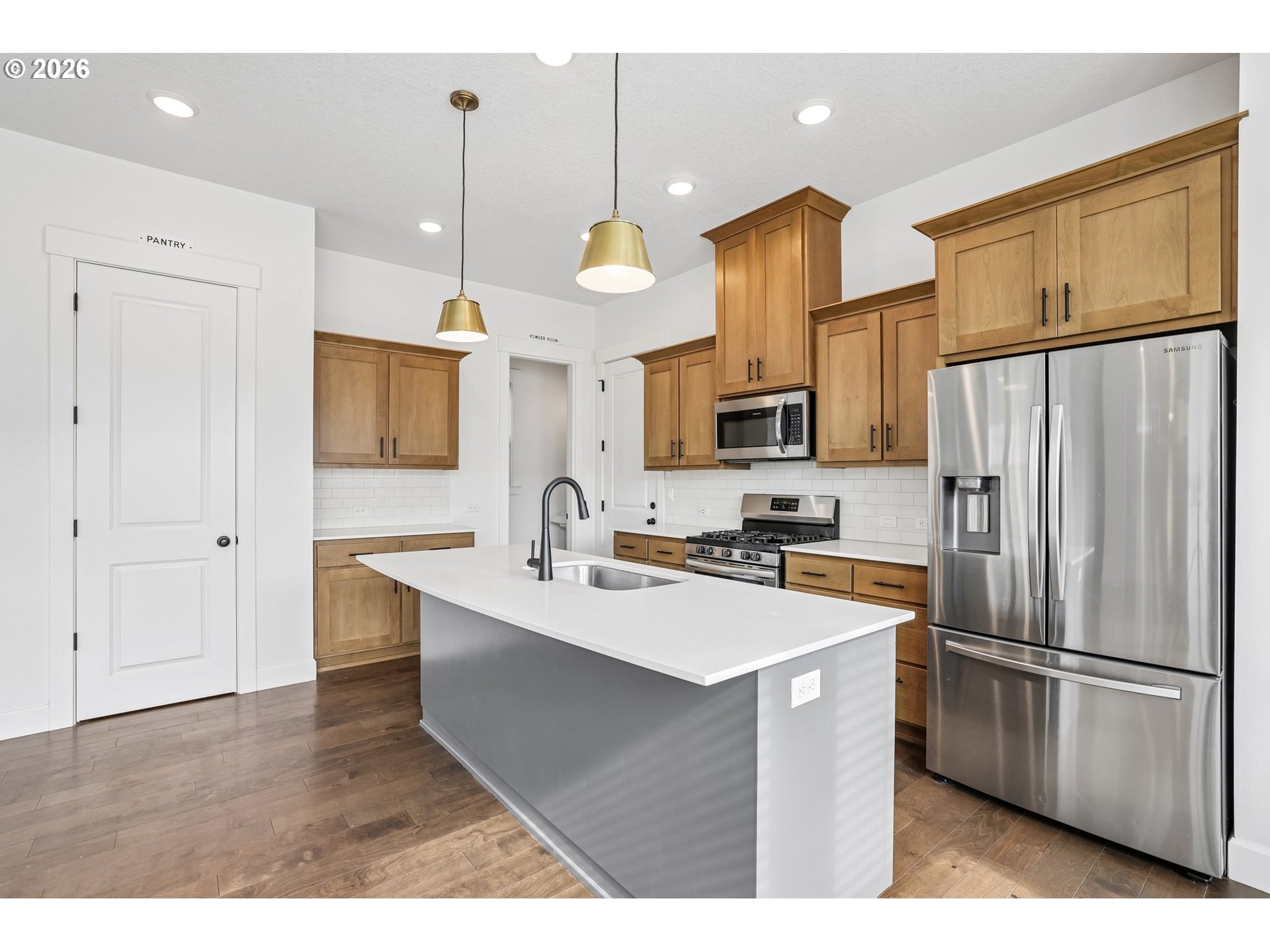 6992 SE SKIPPER LN