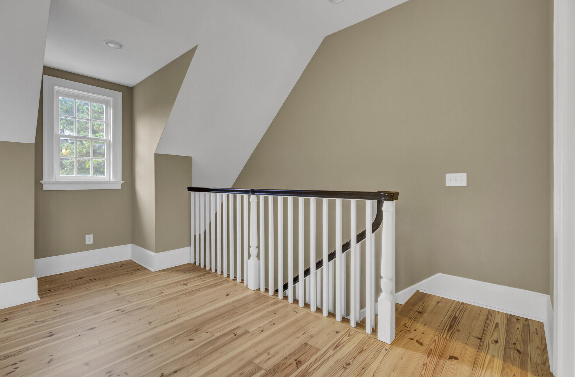 6147 Caravelle Court