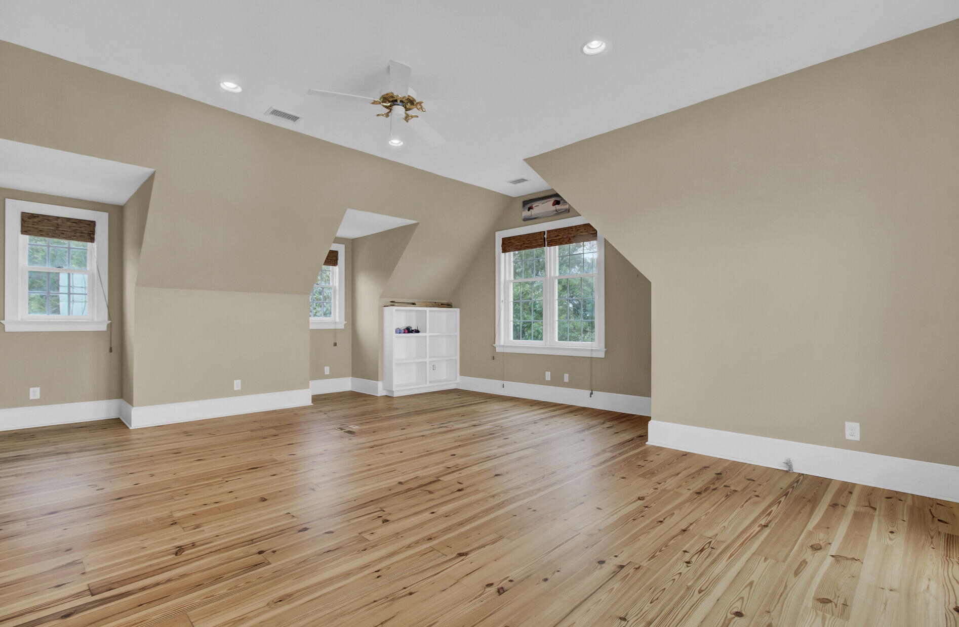 6147 Caravelle Court