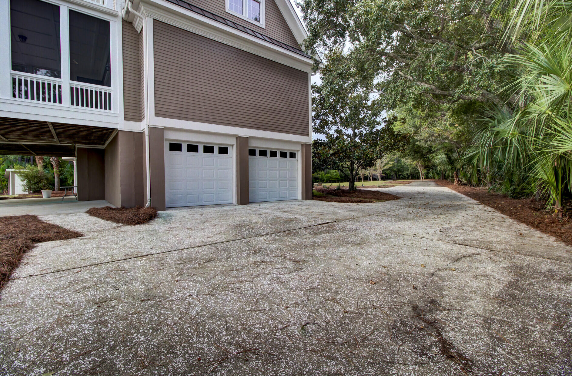 6147 Caravelle Court