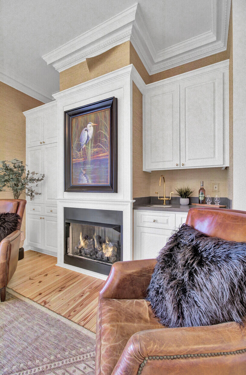 6147 Caravelle Court
