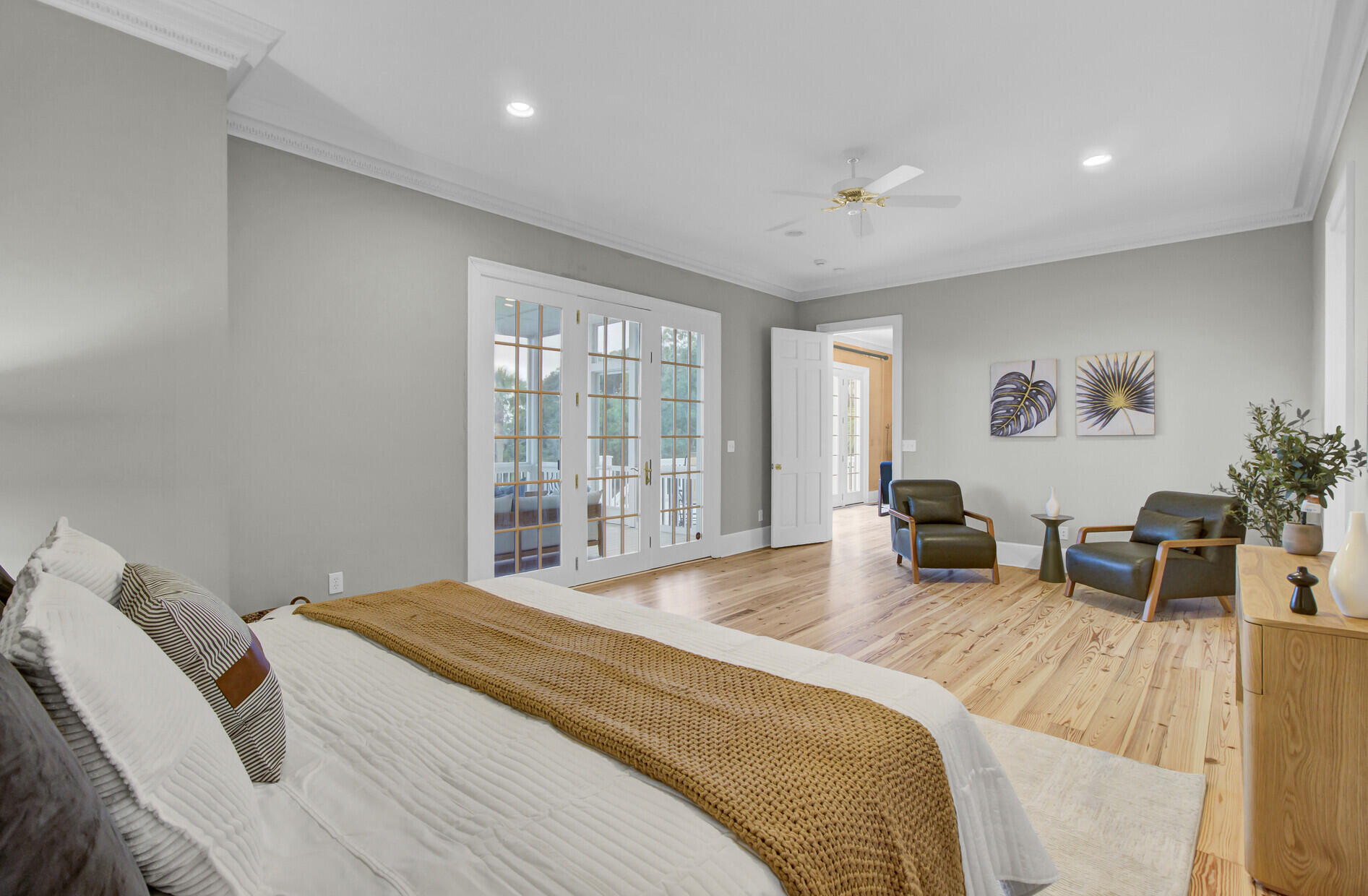 6147 Caravelle Court