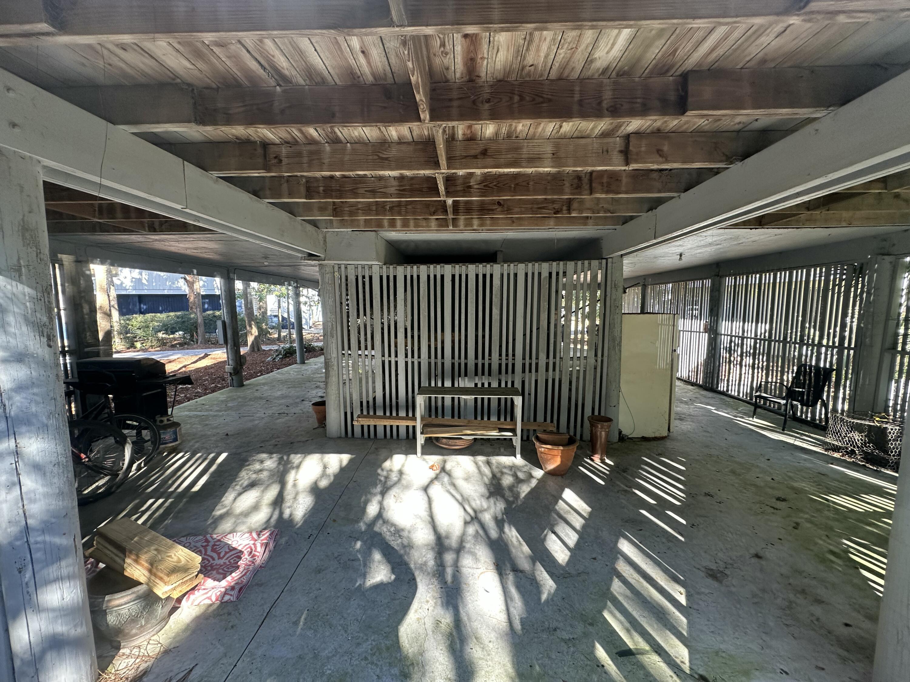 61 Twin Oaks Lane