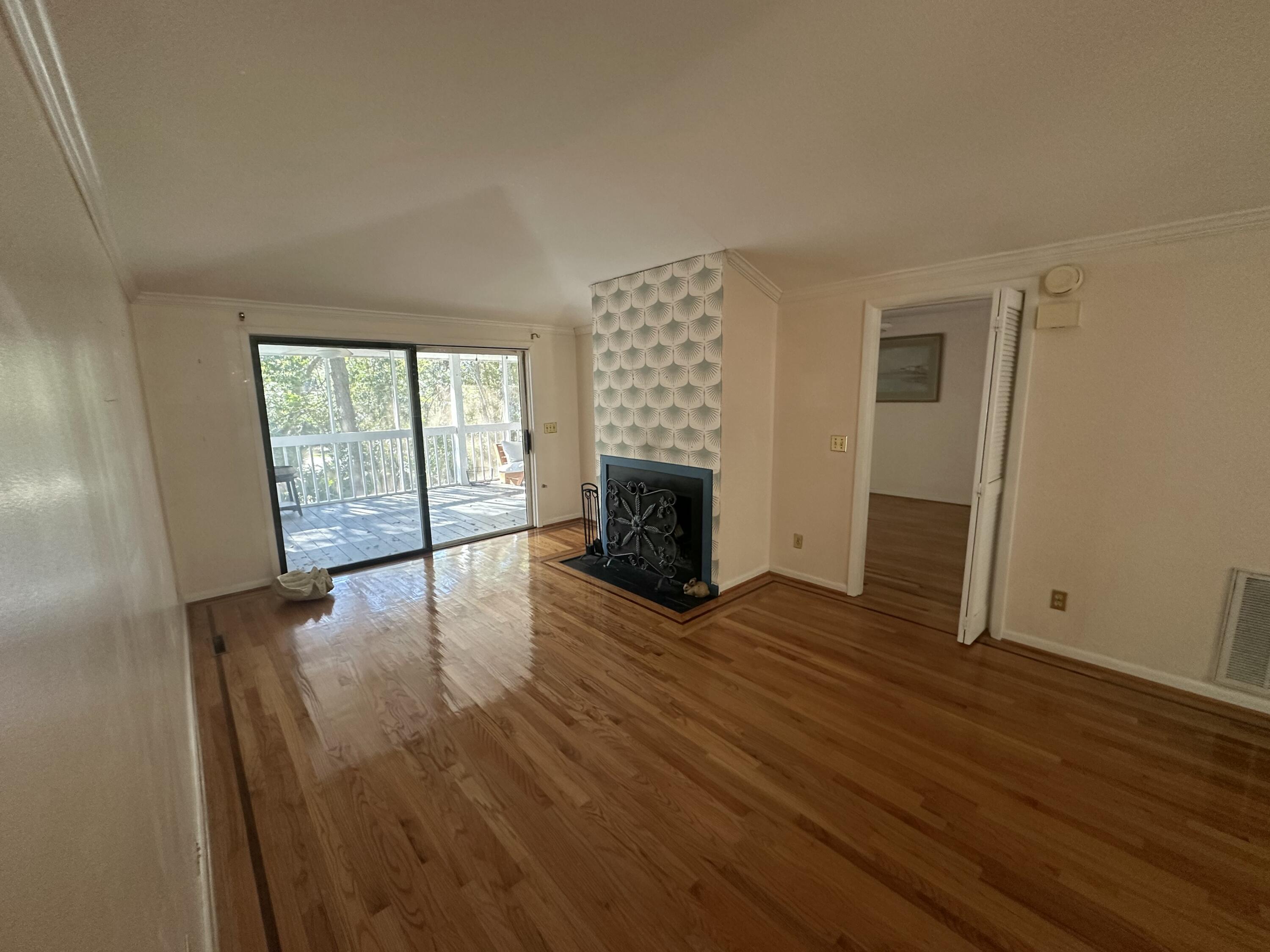 61 Twin Oaks Lane