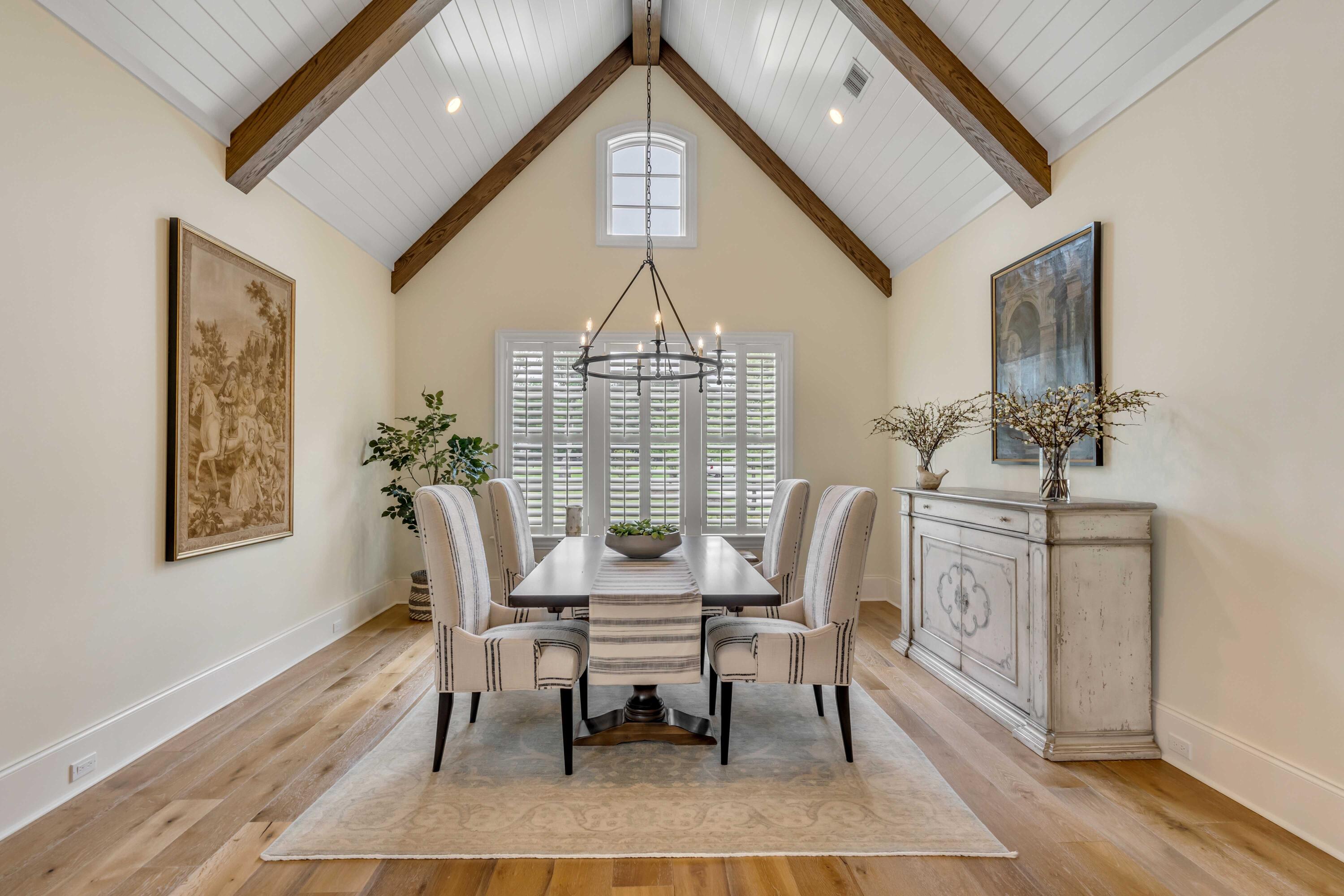 1484 Old Rosebud Trail