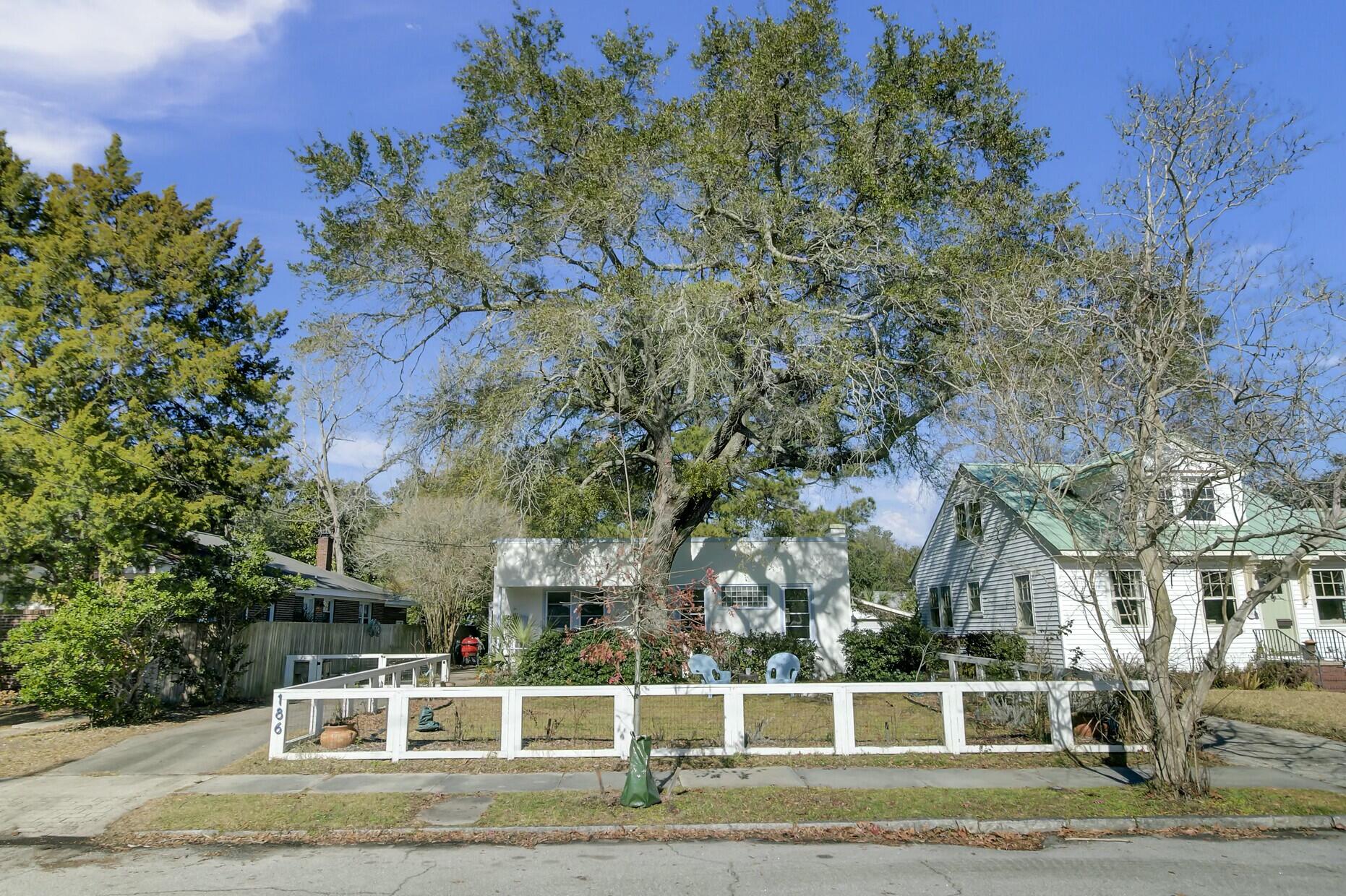 186 Sans Souci Street