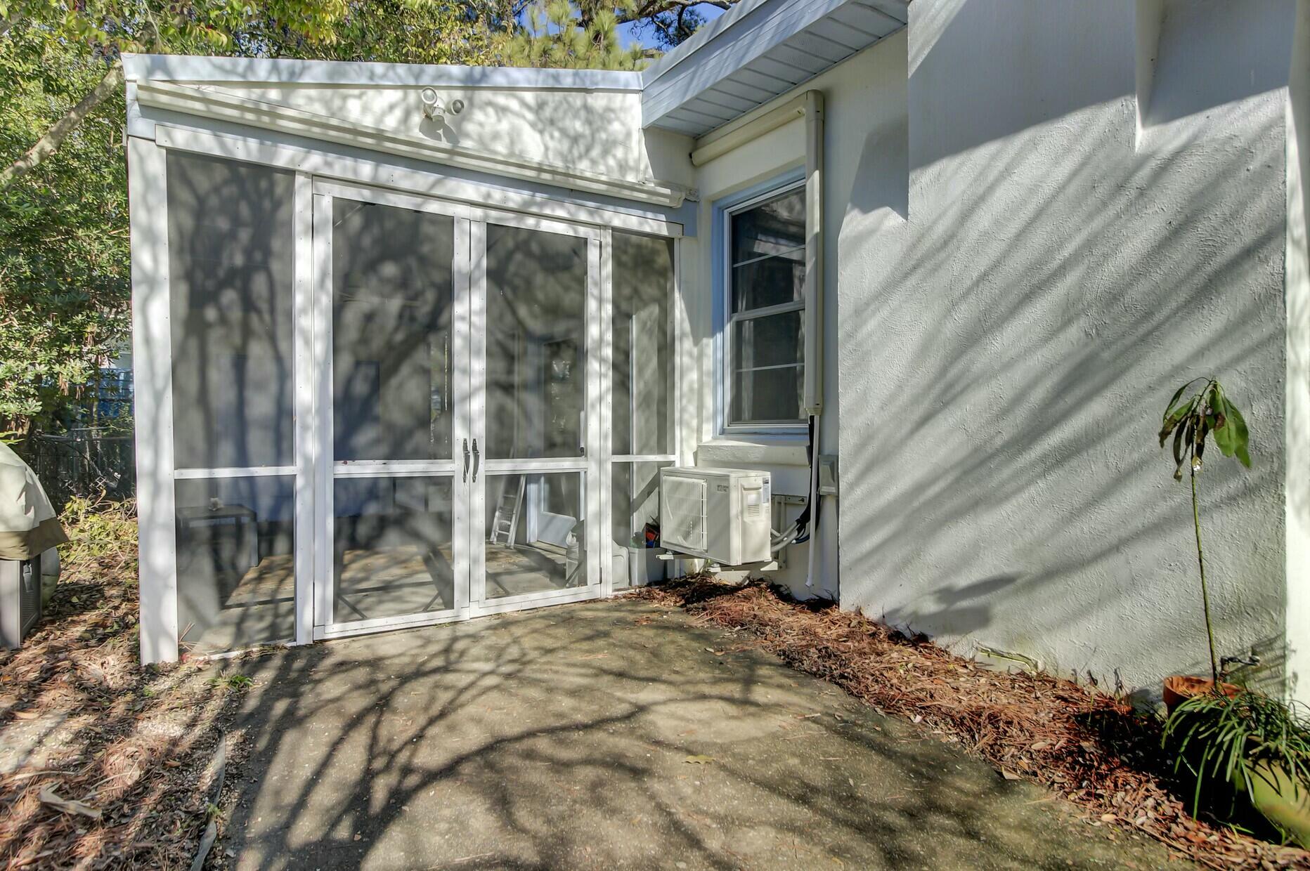186 Sans Souci Street