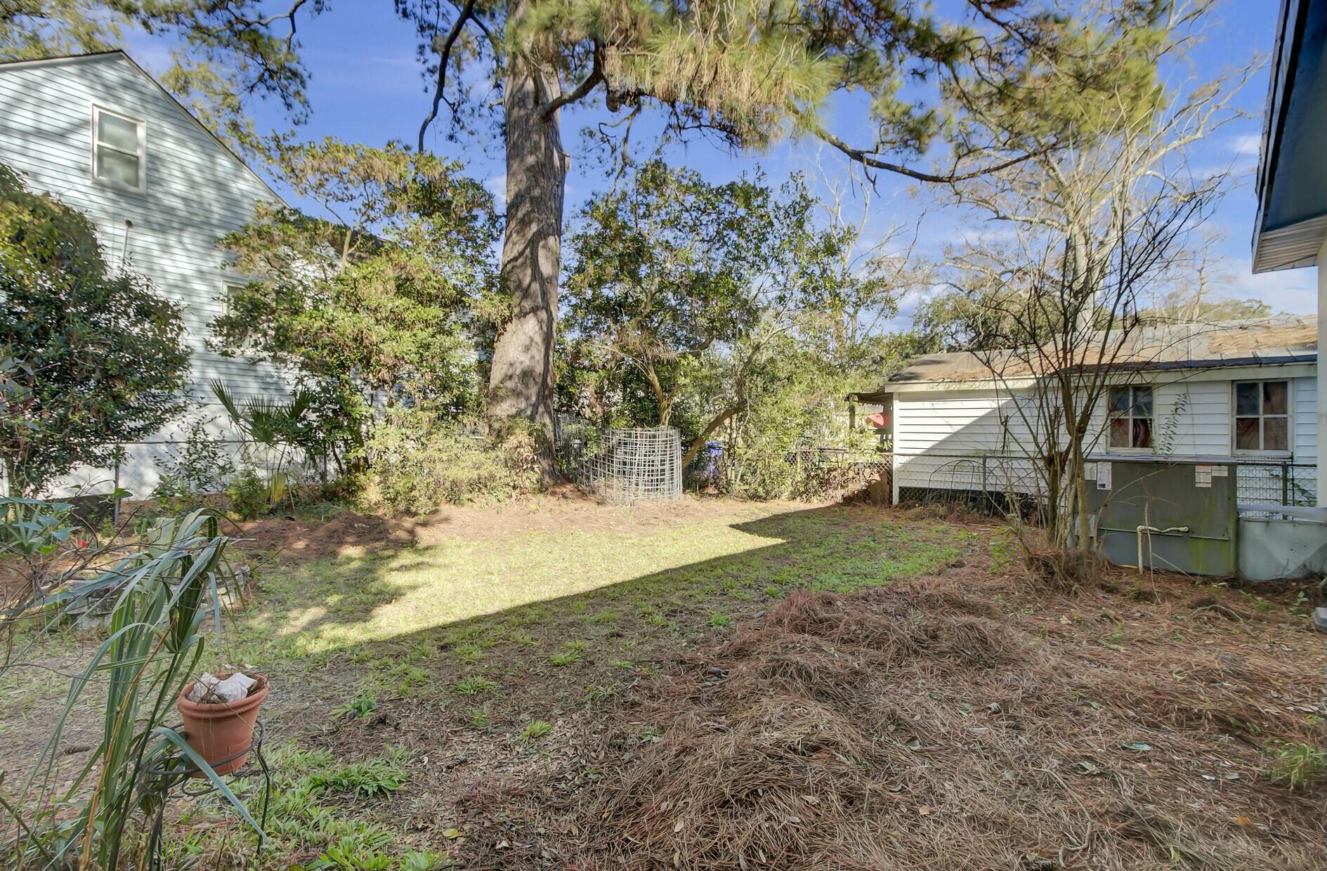 186 Sans Souci Street