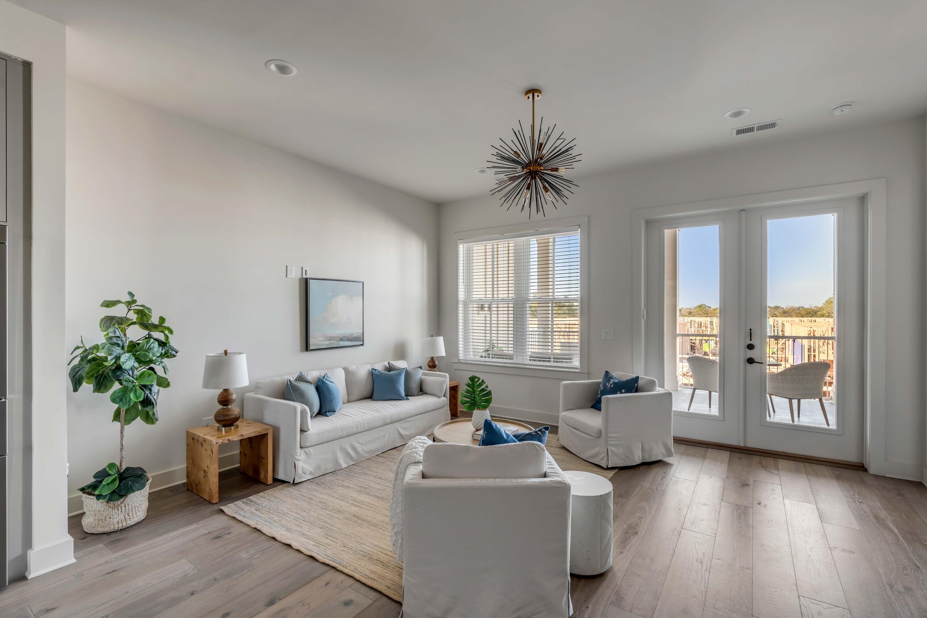 310 Longshore Street # 645