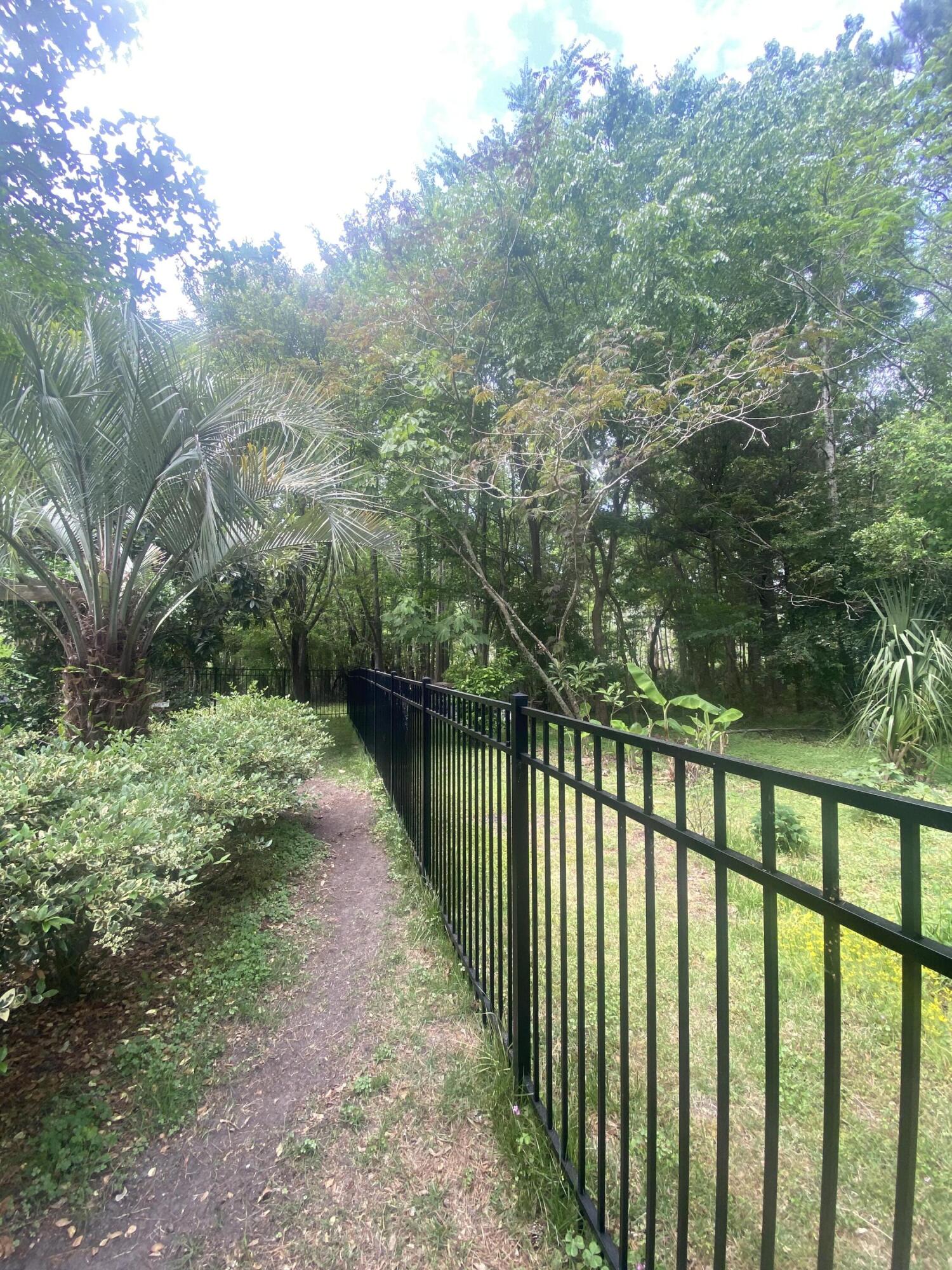 1061 Reverend Joseph Heyward Road