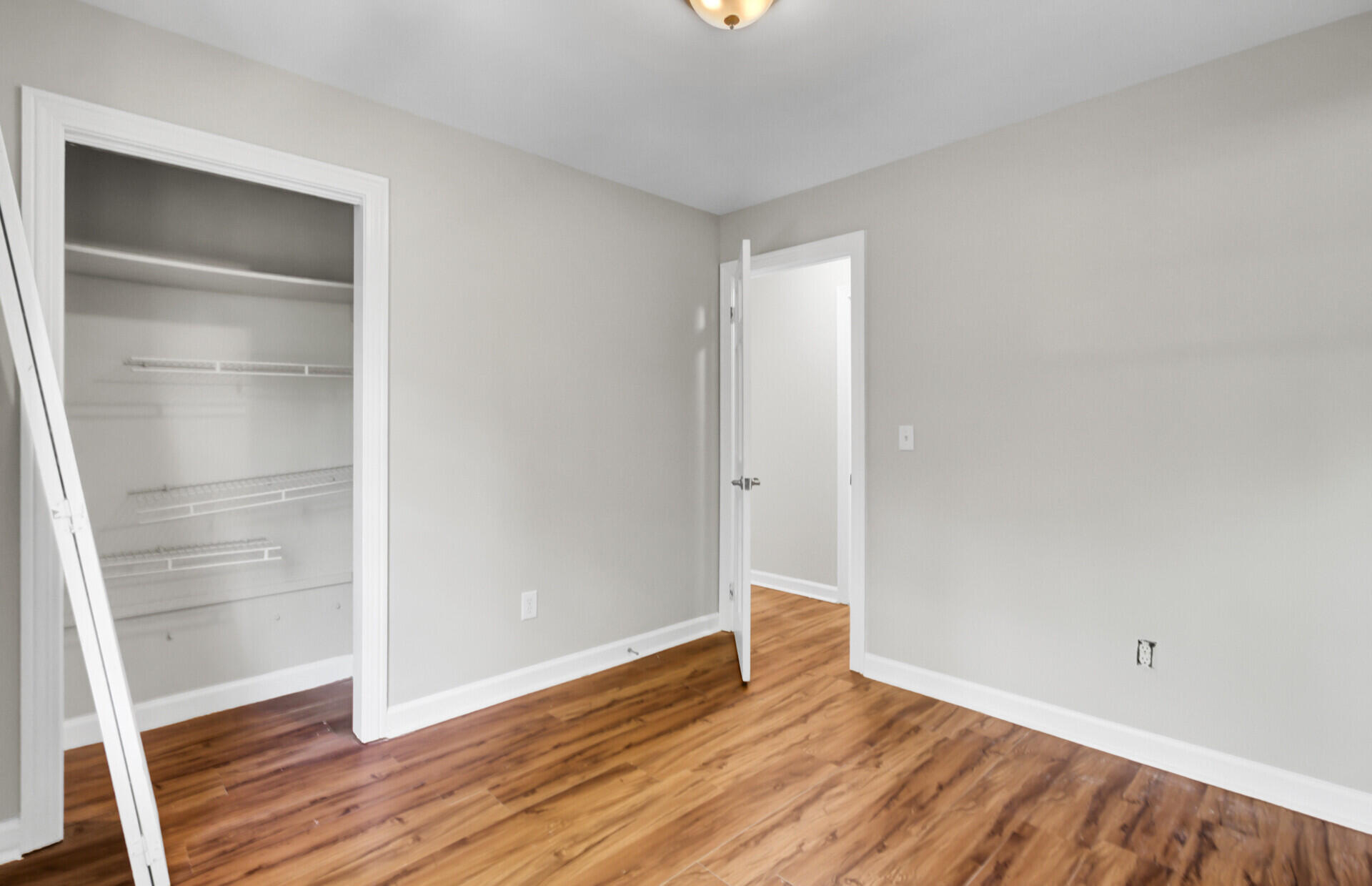 113 Dove Lane