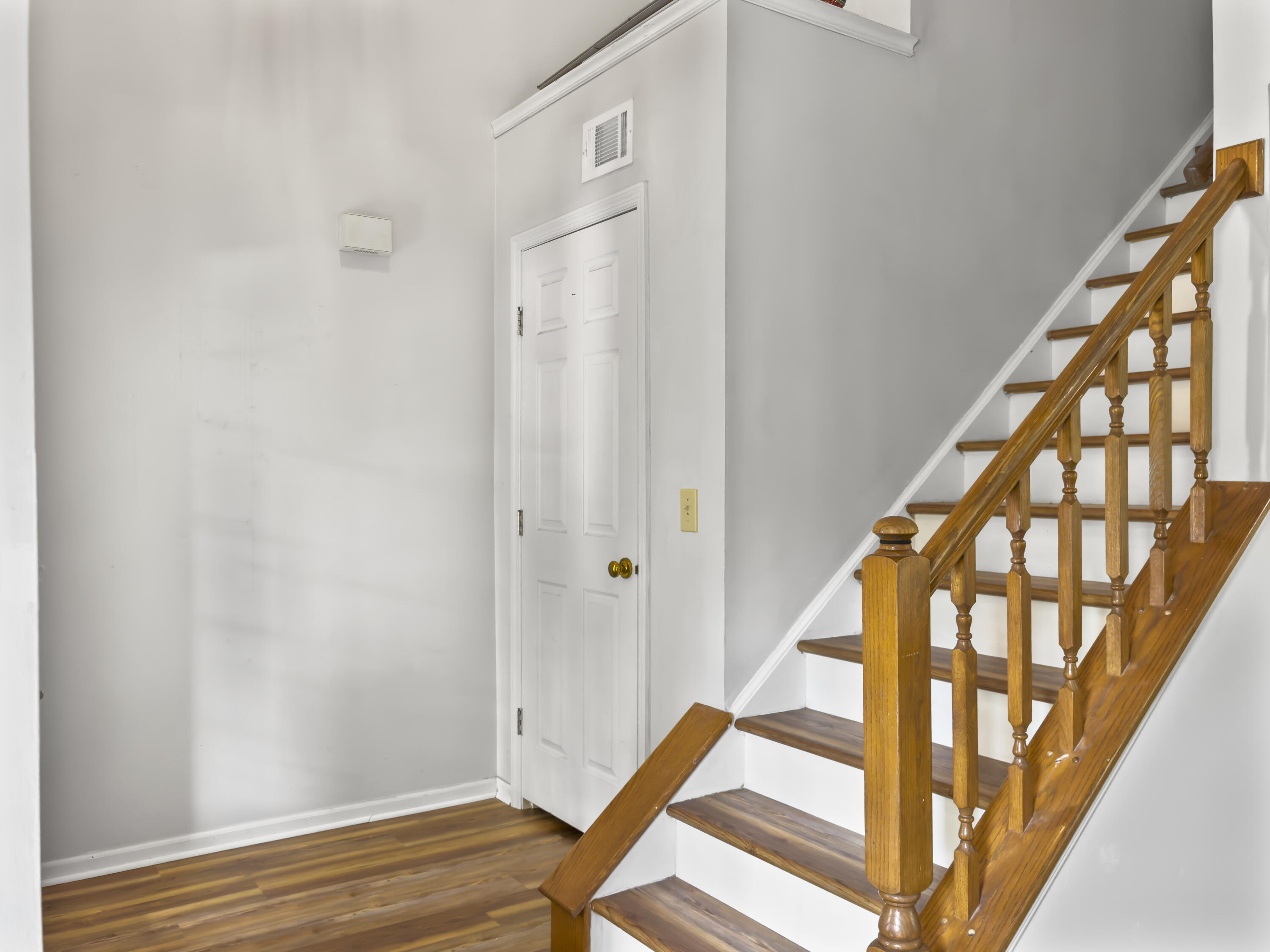 206 Challis Court