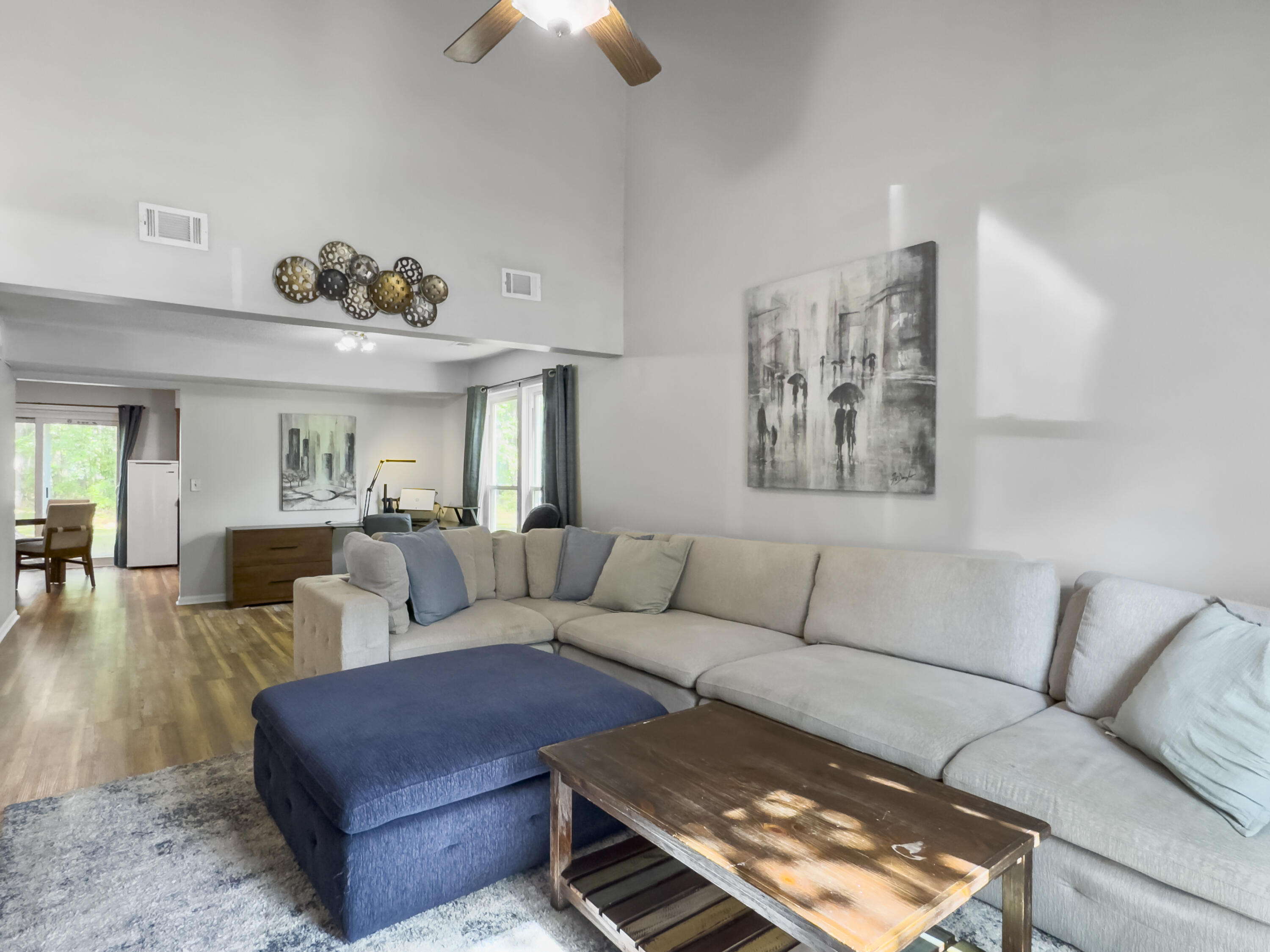 206 Challis Court