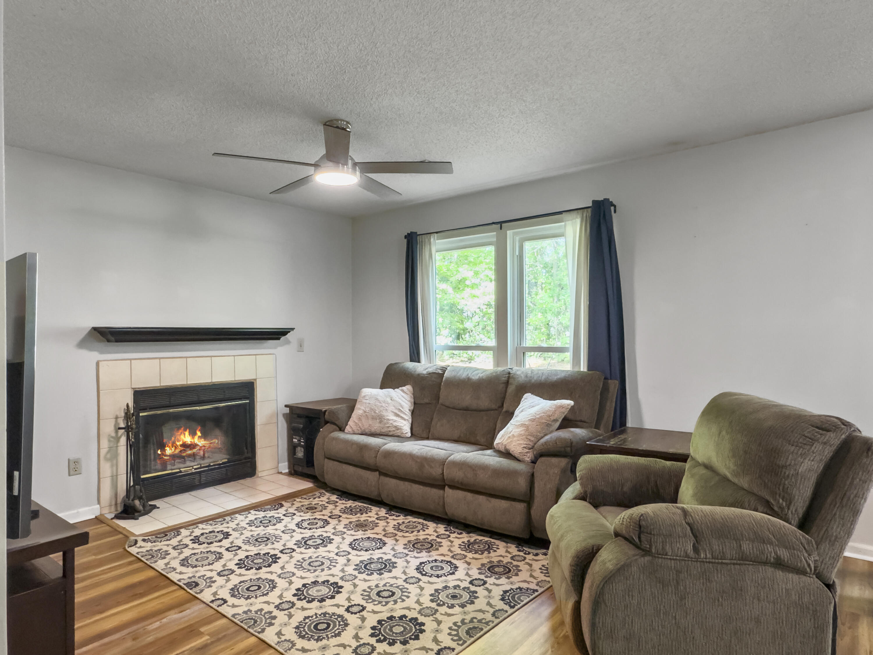206 Challis Court