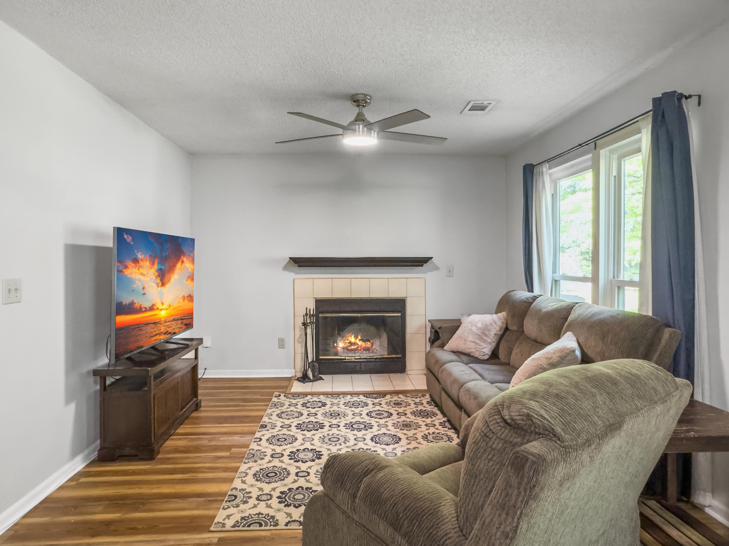 206 Challis Court