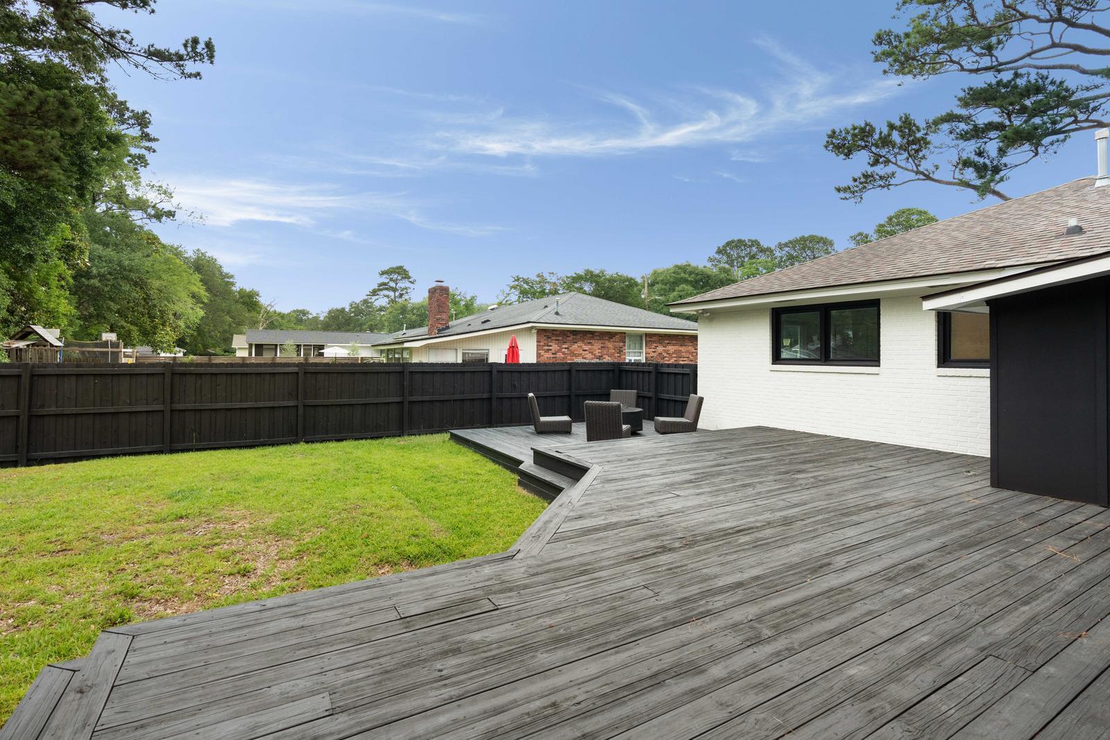403 Wedgwood Street