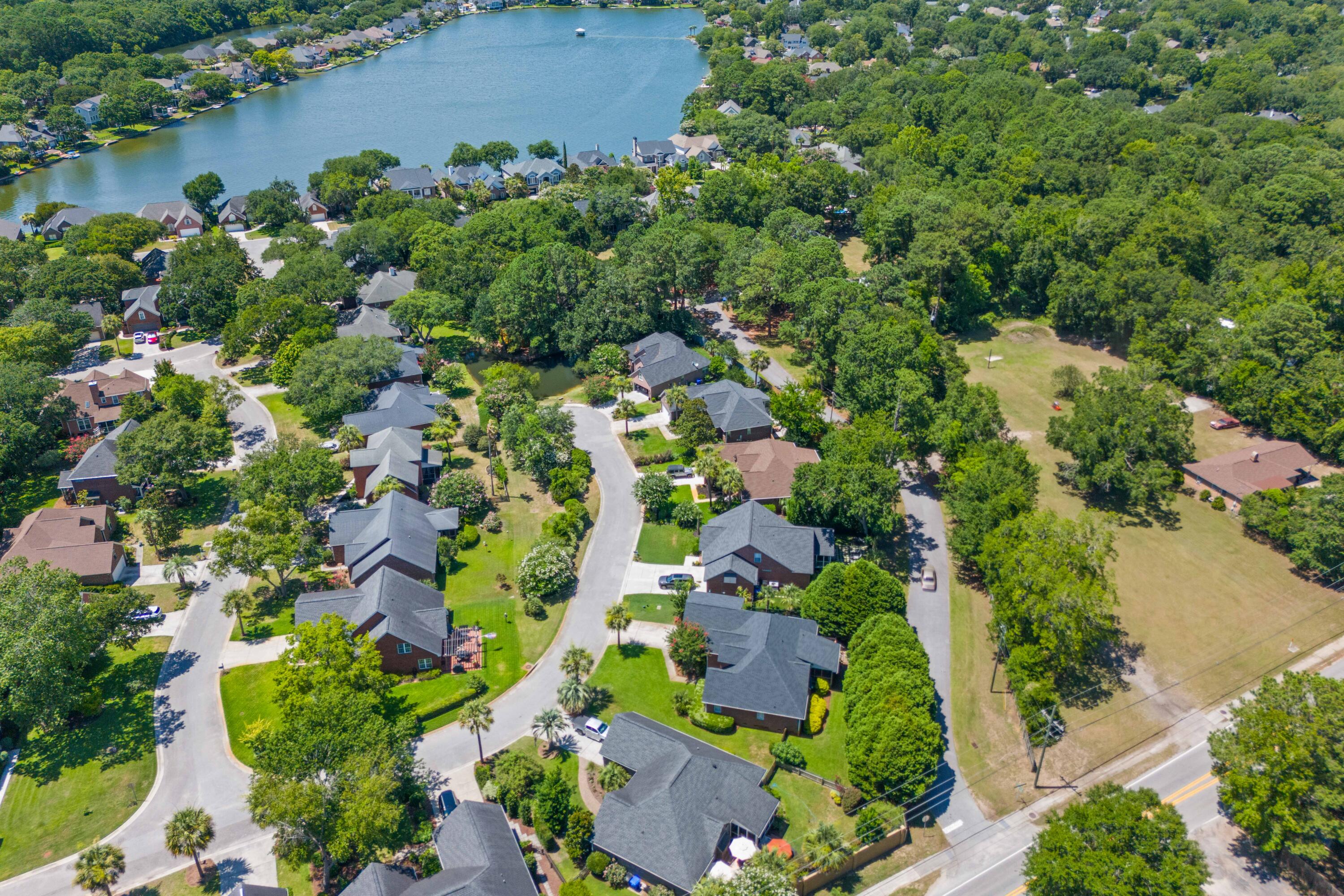 1441 Waterside Court