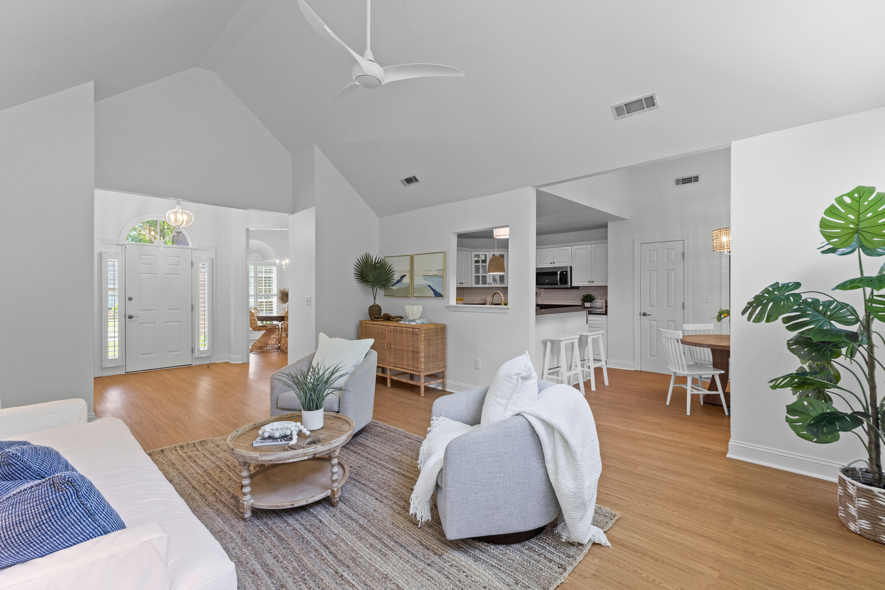 1441 Waterside Court