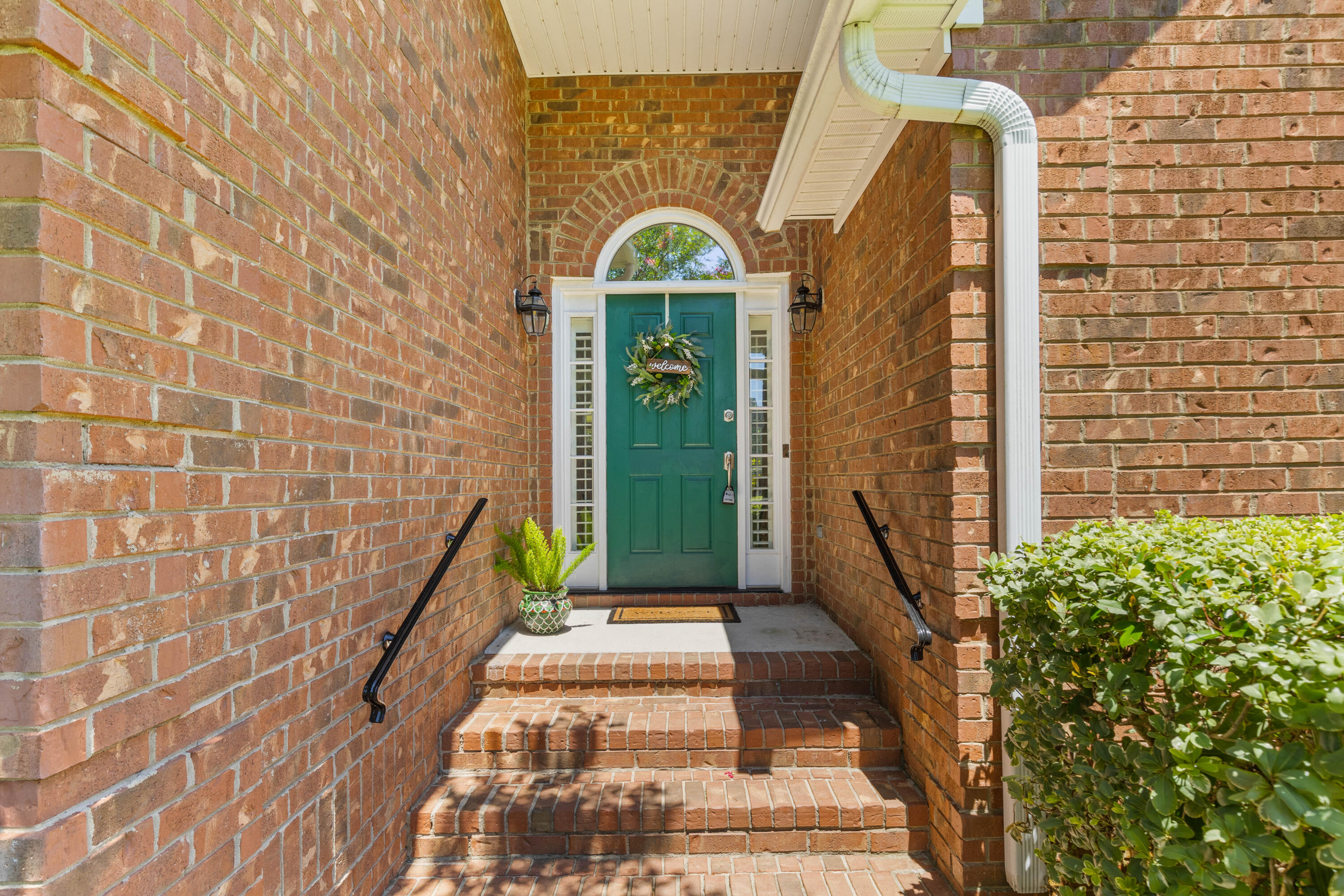 1441 Waterside Court