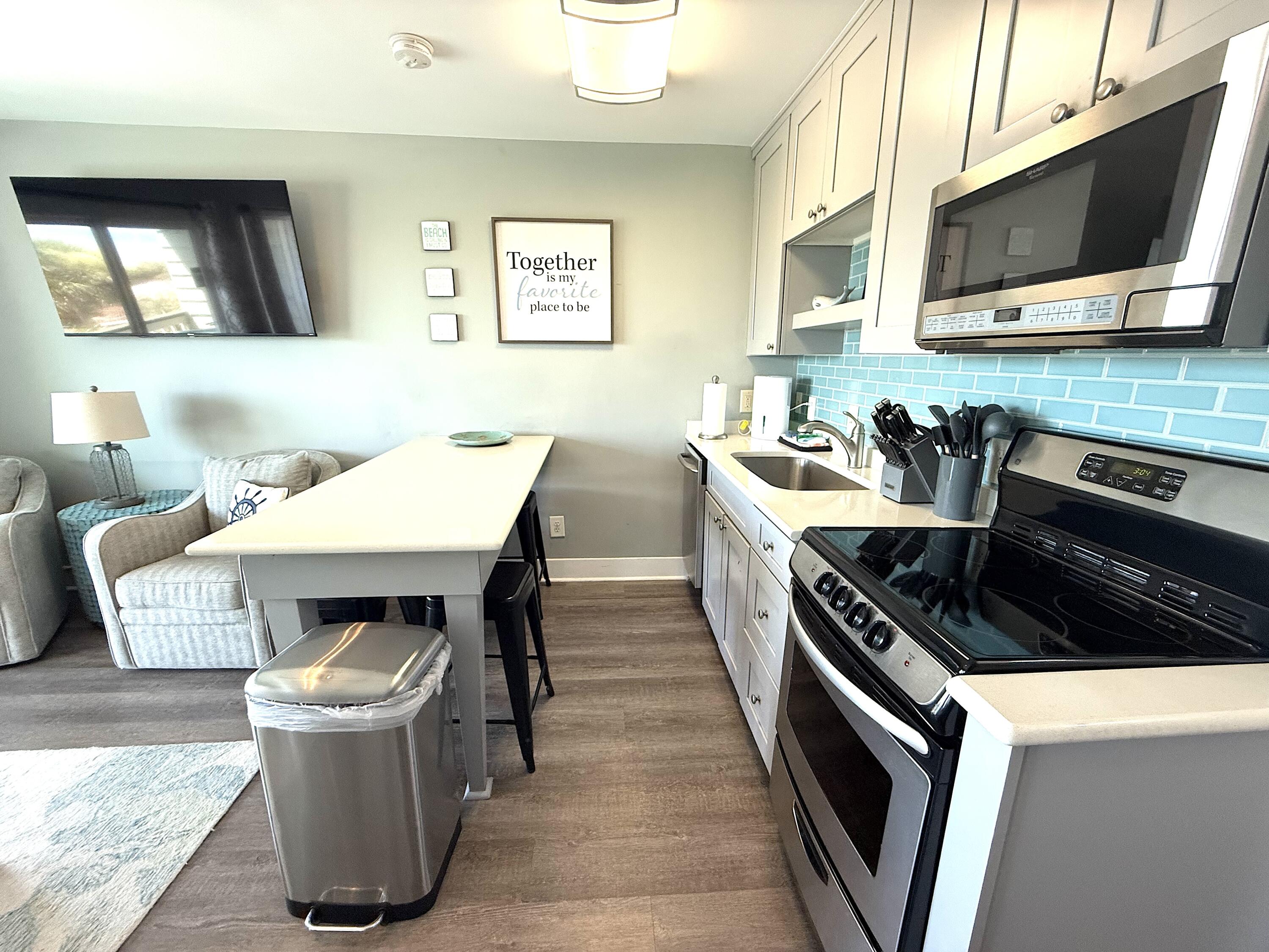 1300 Ocean Blvd Boulevard # 208