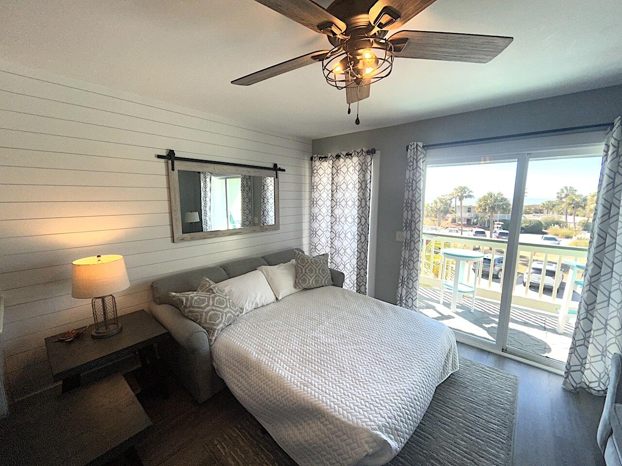 1300 Ocean Blvd Boulevard # 208