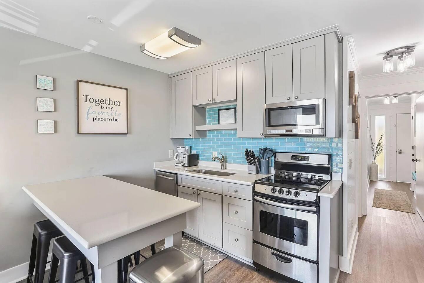 1300 Ocean Blvd Boulevard # 208