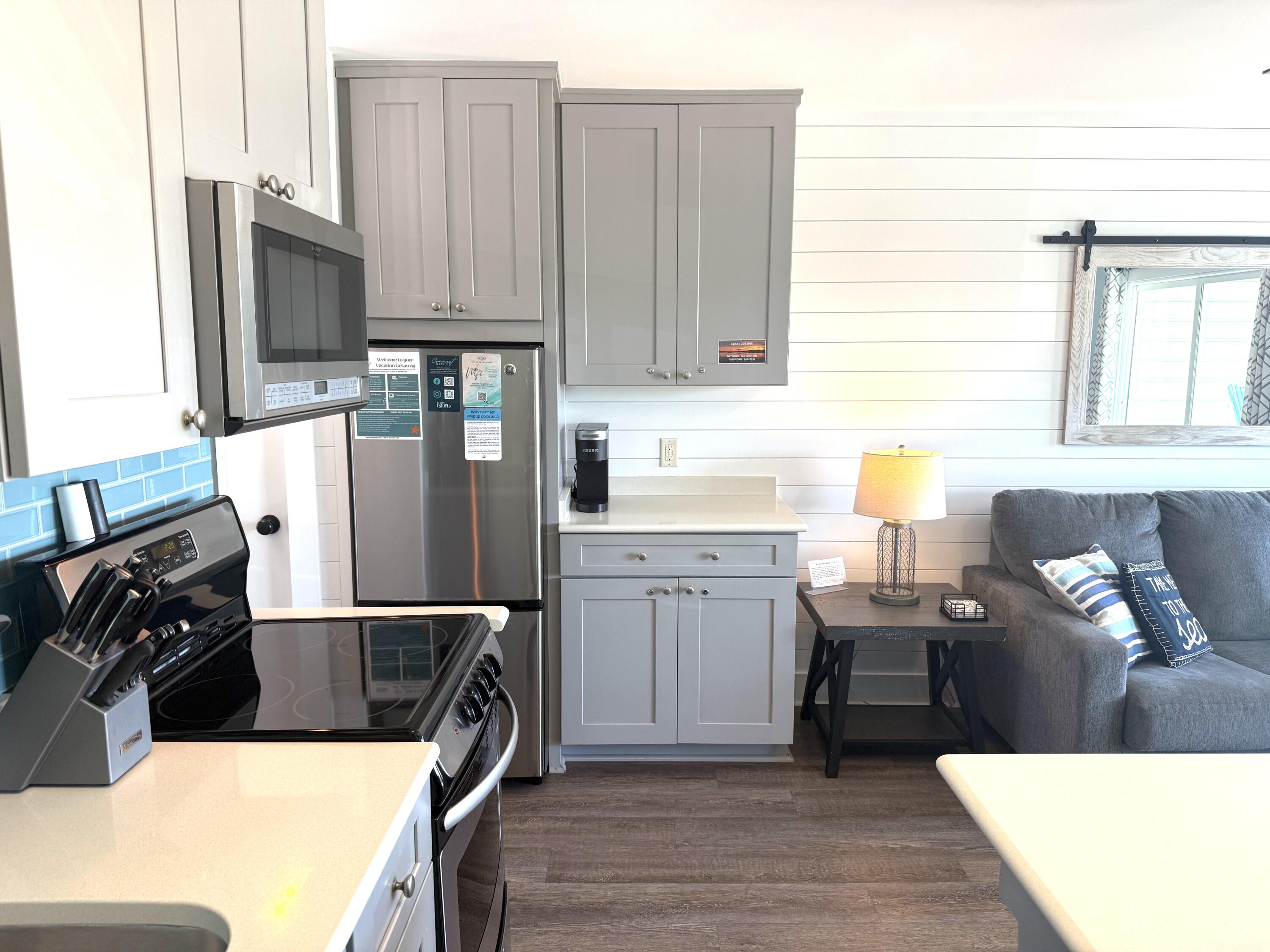 1300 Ocean Blvd Boulevard # 208