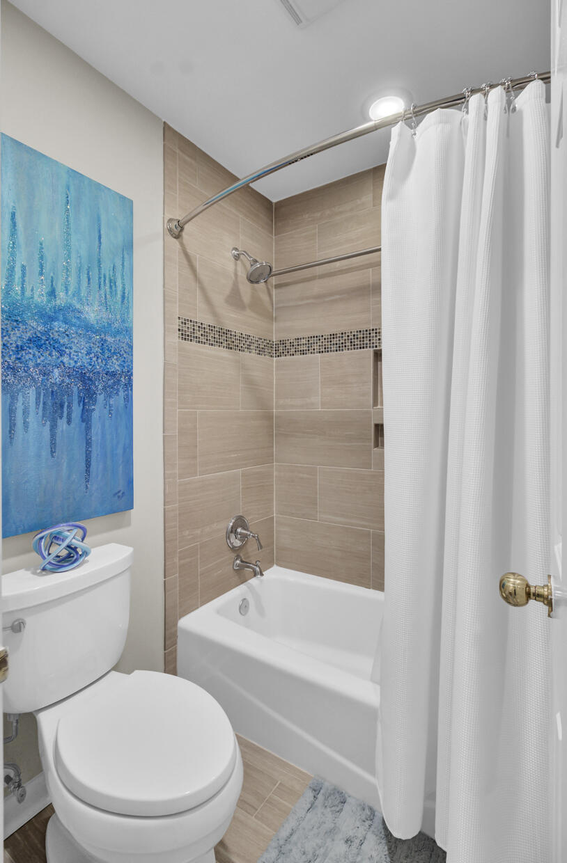 409 Yacht Harbor Court # 409