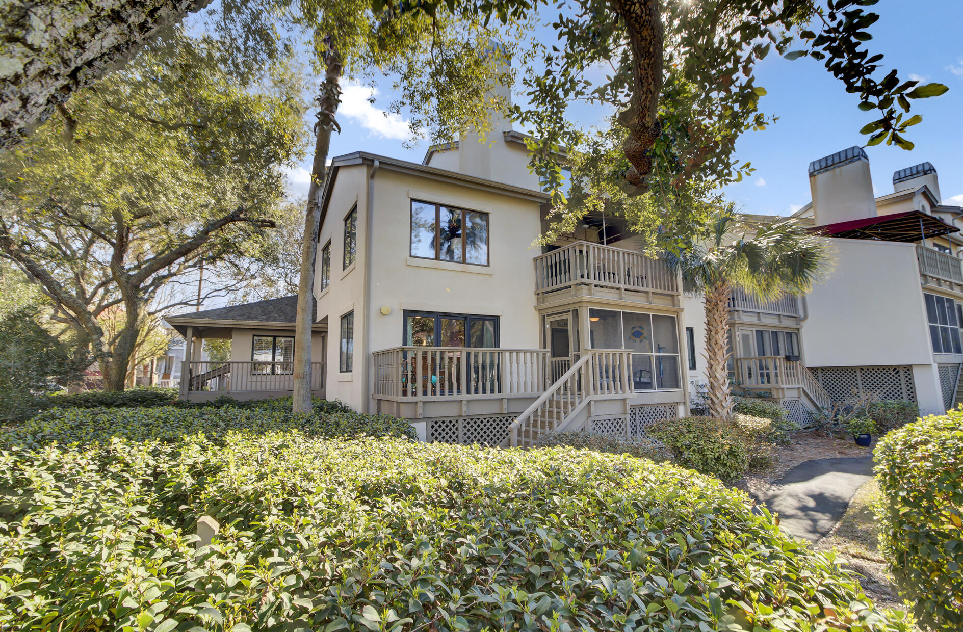 409 Yacht Harbor Court # 409