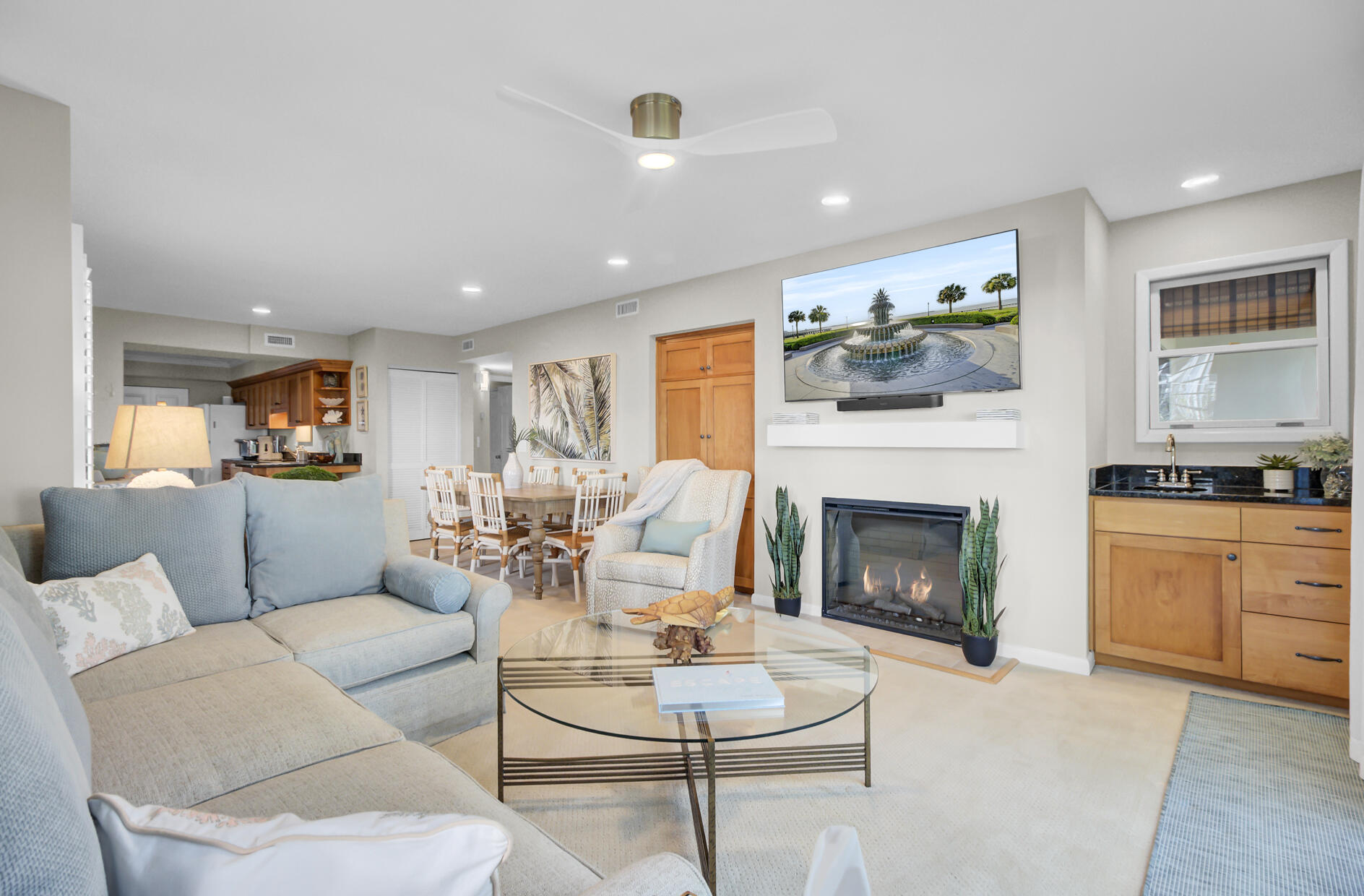 409 Yacht Harbor Court # 409
