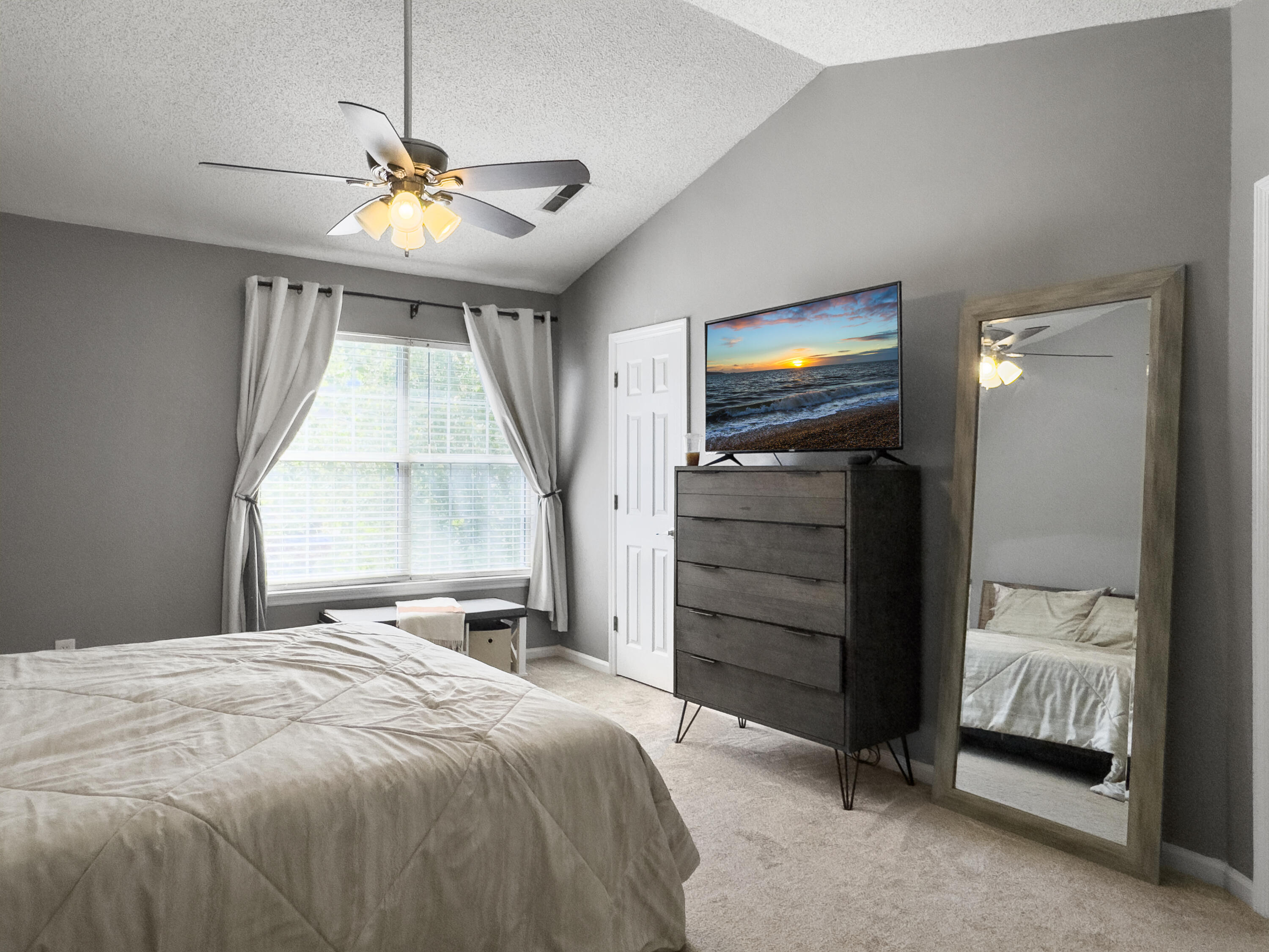 125 Stonehurst Drive