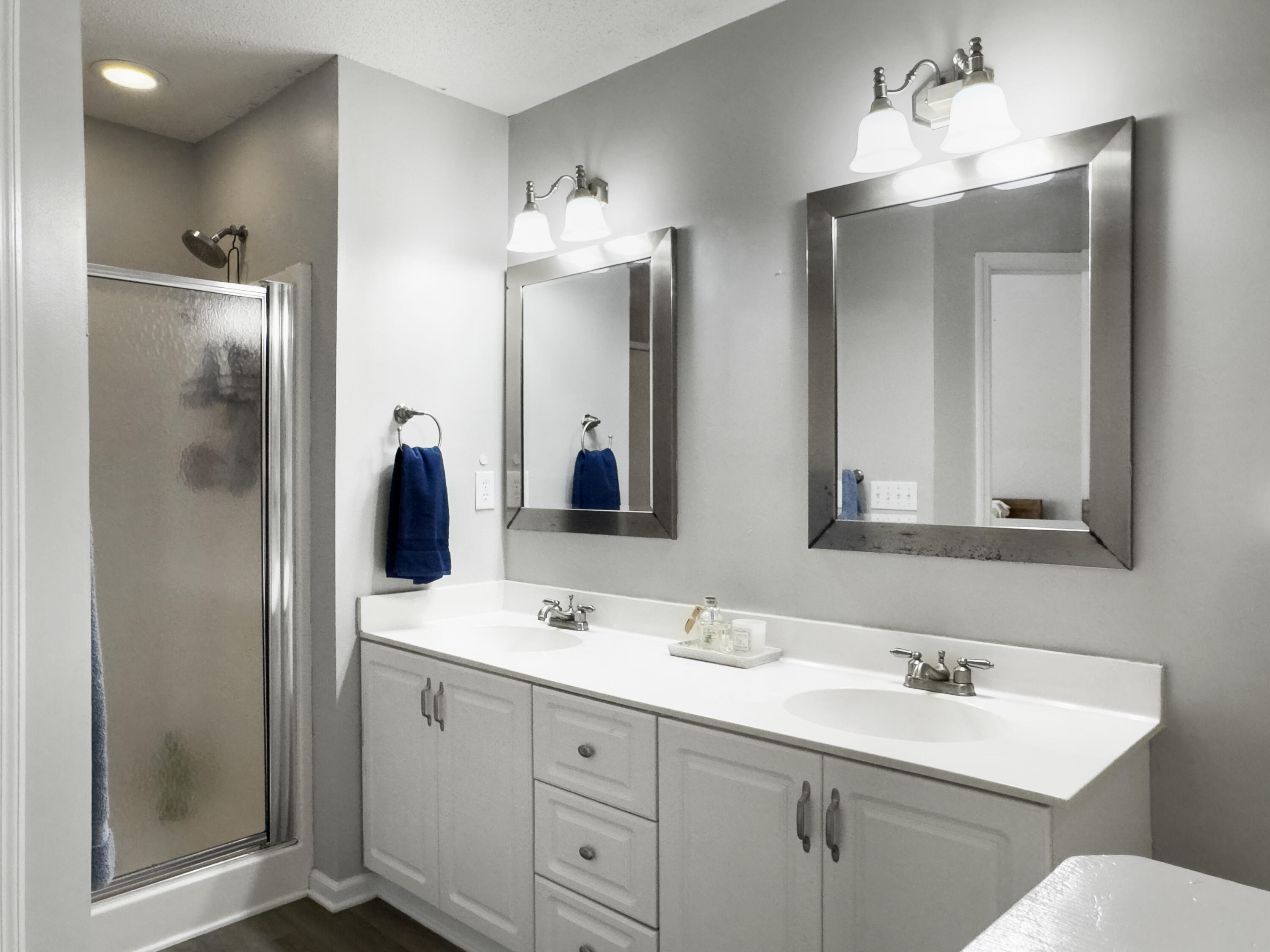 125 Stonehurst Drive