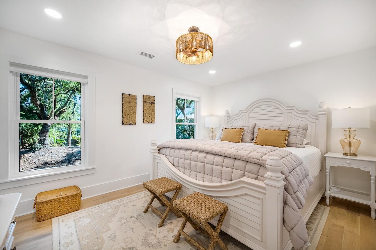 19 Sandcrab Court, Isle of Palms