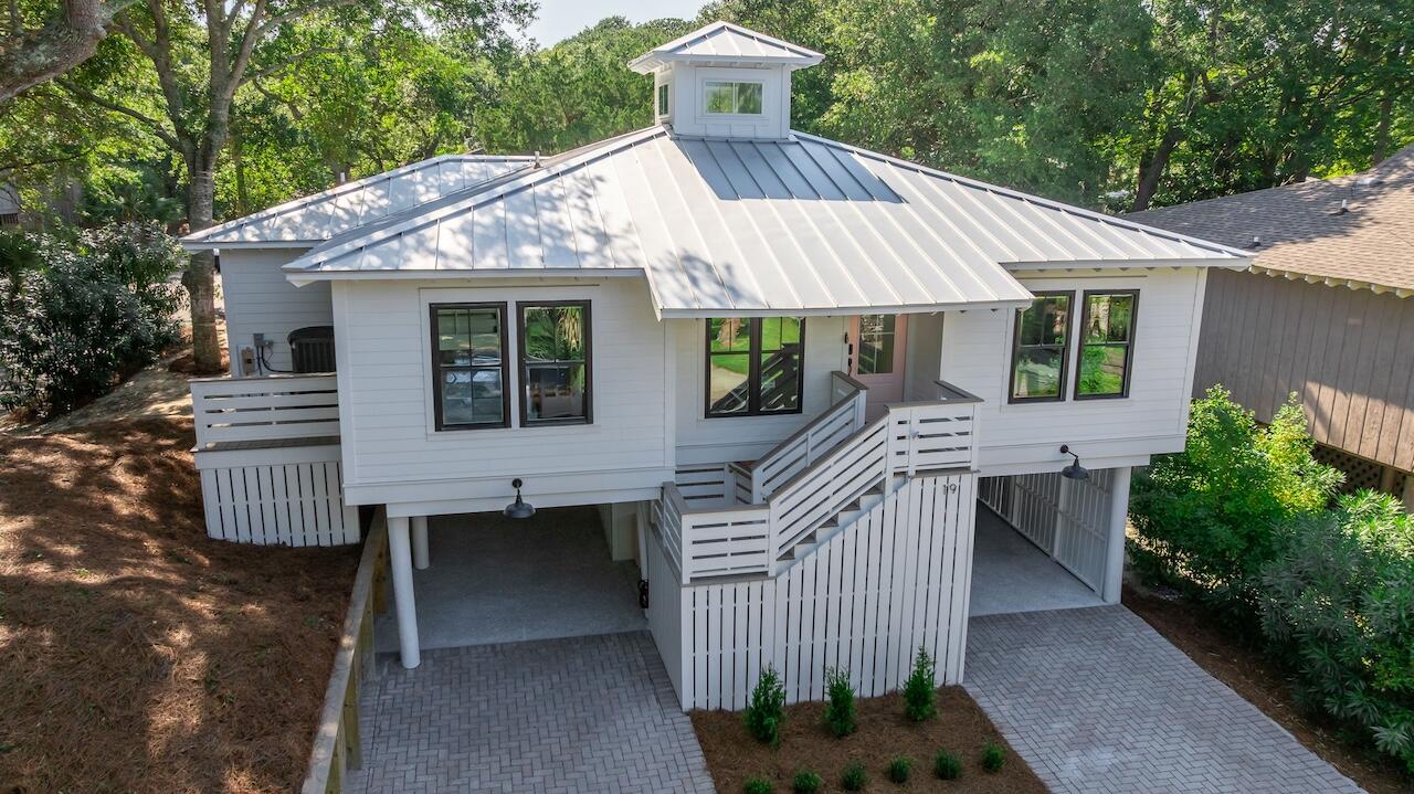 19 Sandcrab Court, Isle of Palms