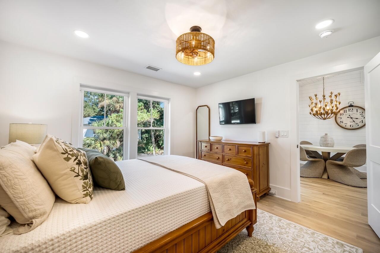 19 Sandcrab Court, Isle of Palms