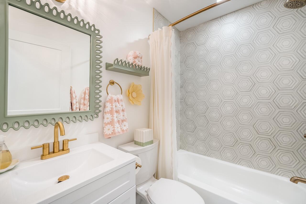 19 Sandcrab Court, Isle of Palms