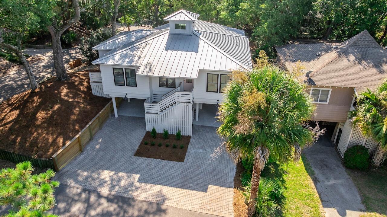 19 Sandcrab Court, Isle of Palms