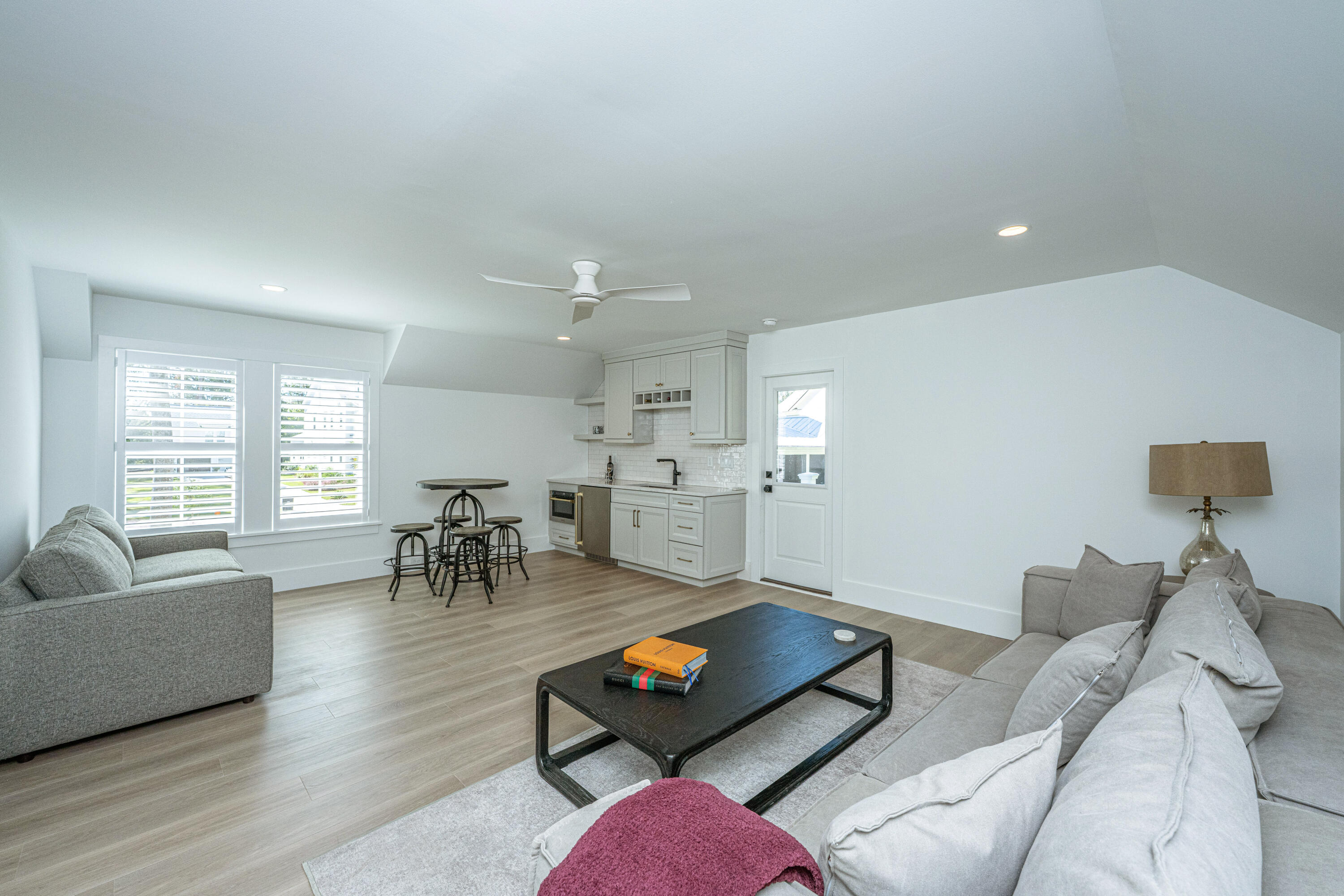 3860 Summerton Street