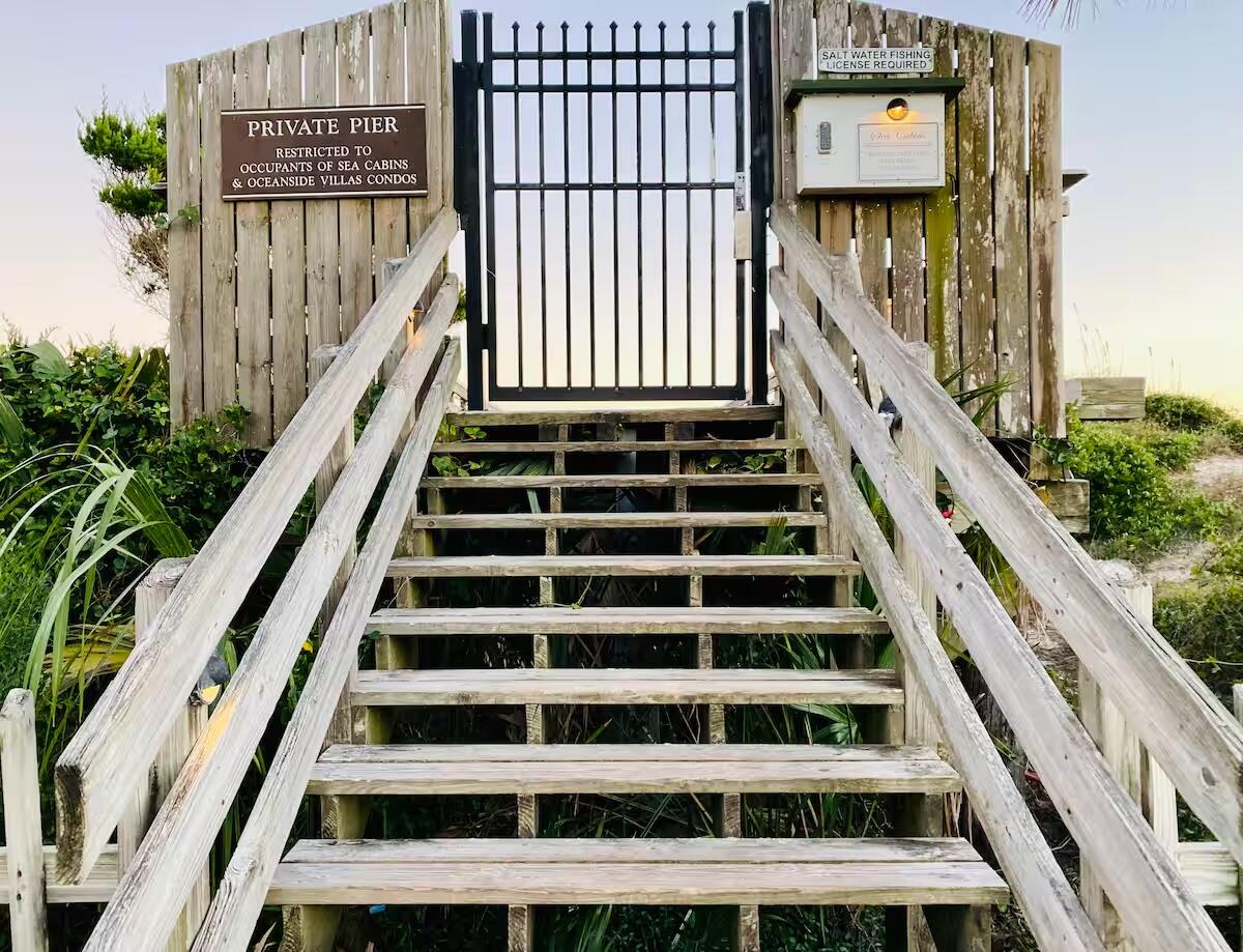 1300 Ocean Boulevard # 305