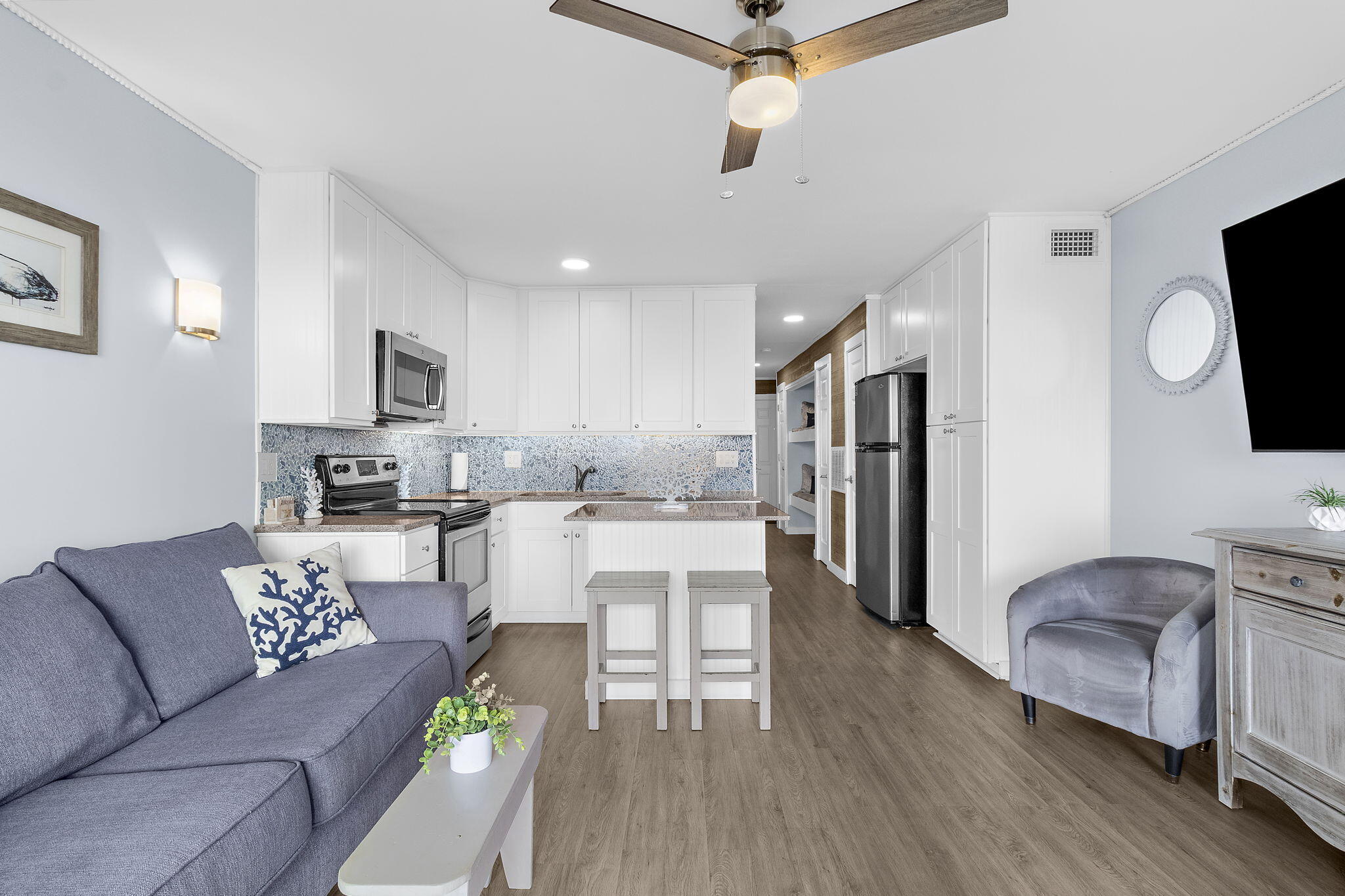 1300 Ocean Boulevard # 305